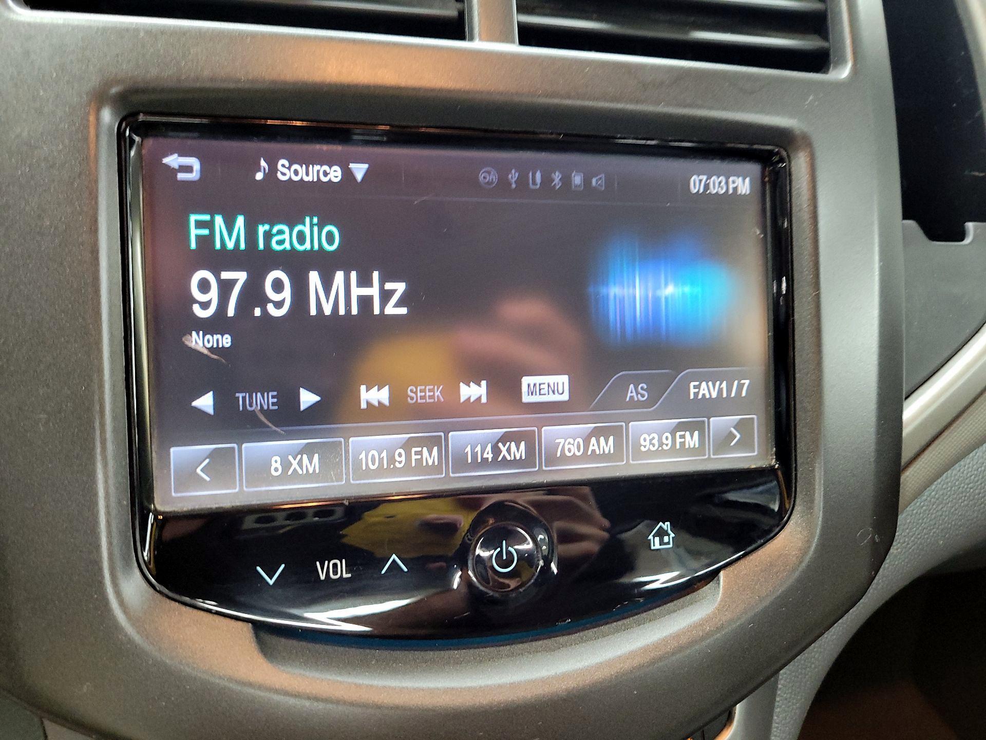 Thumbnail: 2015 Chevrolet Sonic - 14