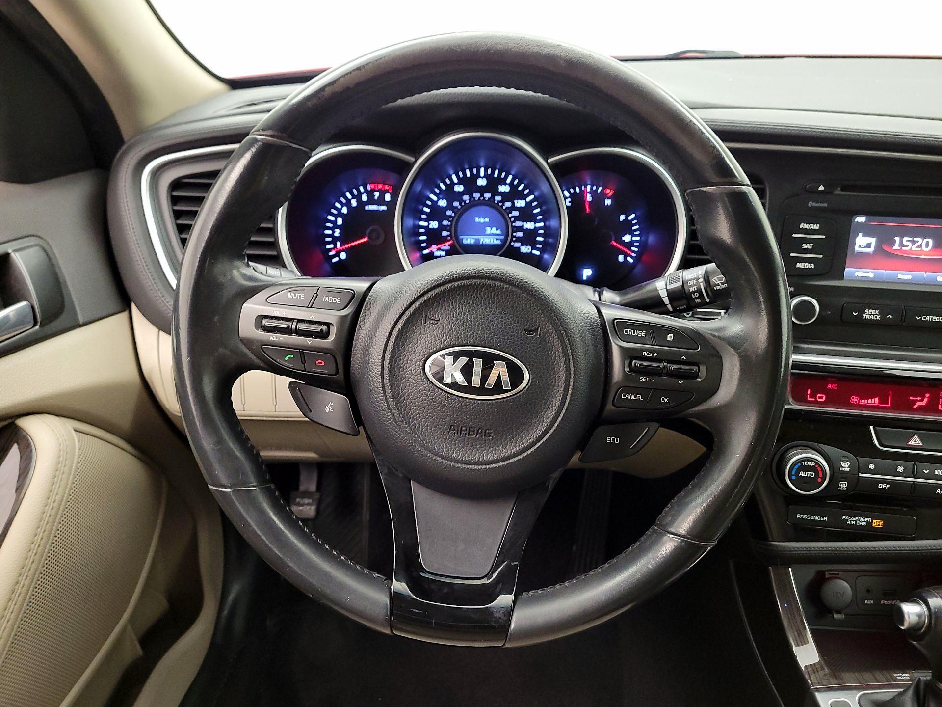 Thumbnail: 2014 Kia Optima - 10