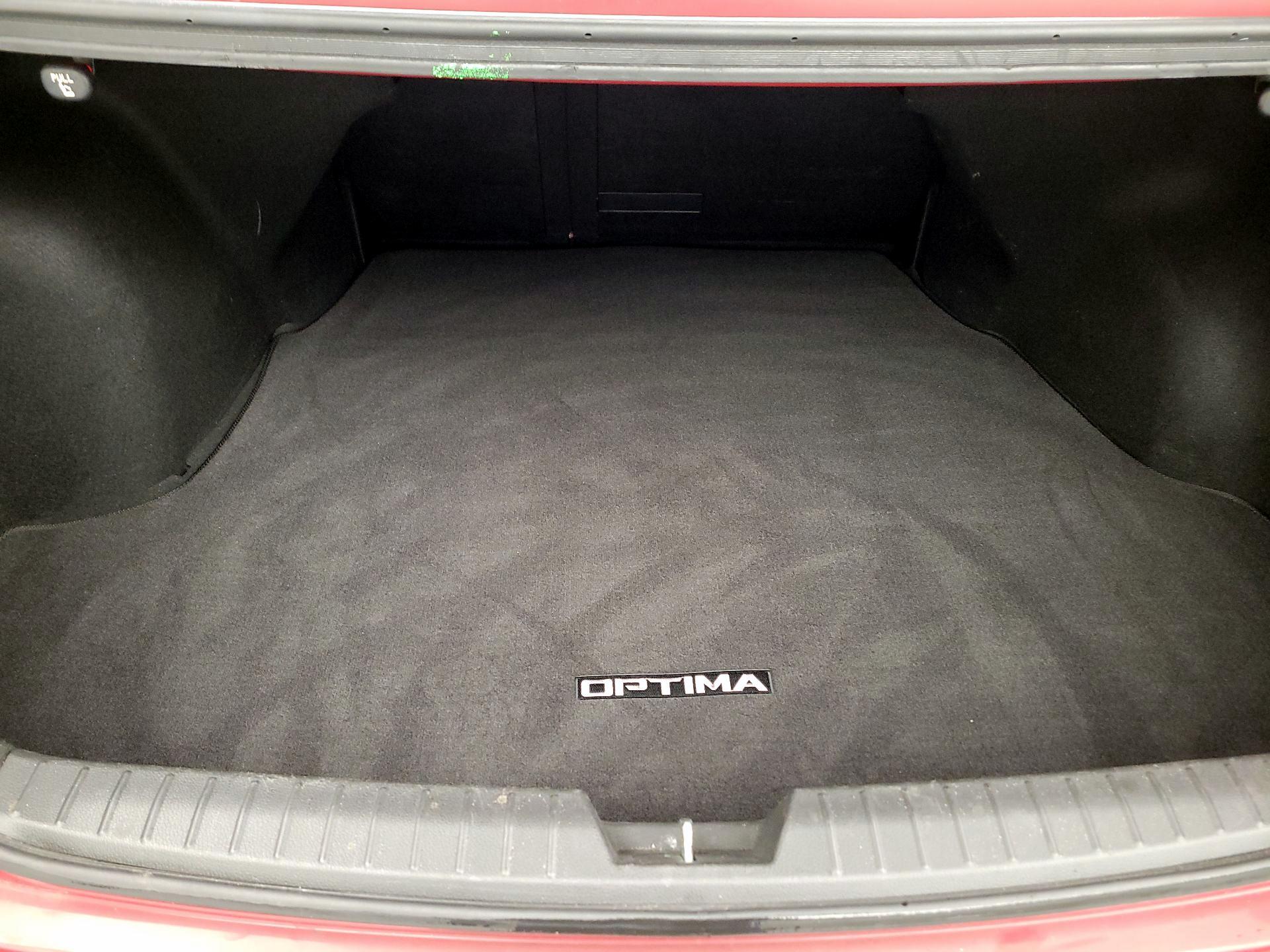 Thumbnail: 2014 Kia Optima - 19