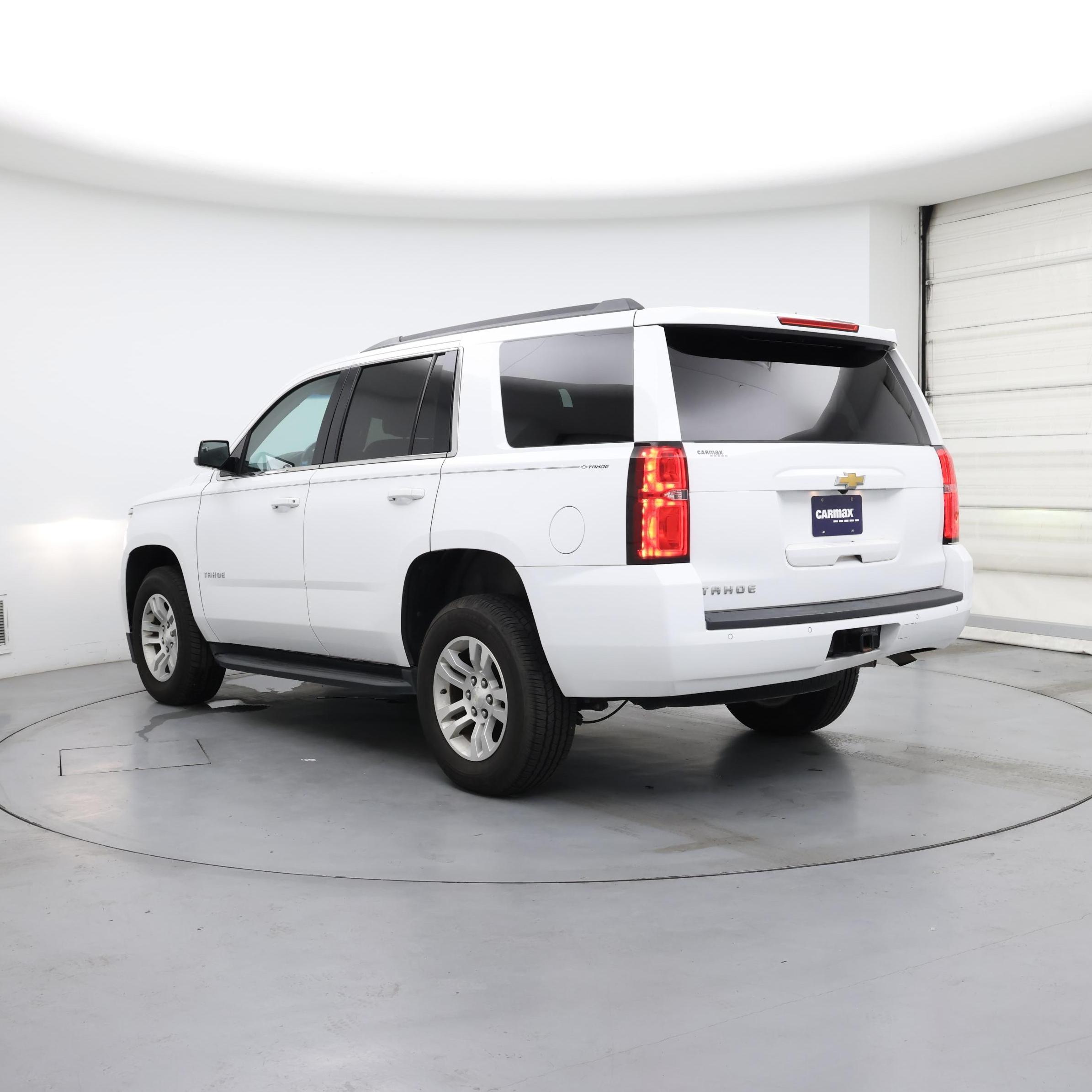 Thumbnail: 2019 Chevrolet Tahoe - 2