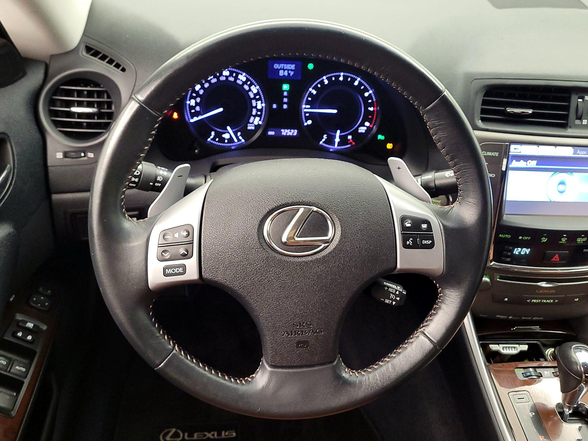 Thumbnail: 2015 Lexus IS - 10