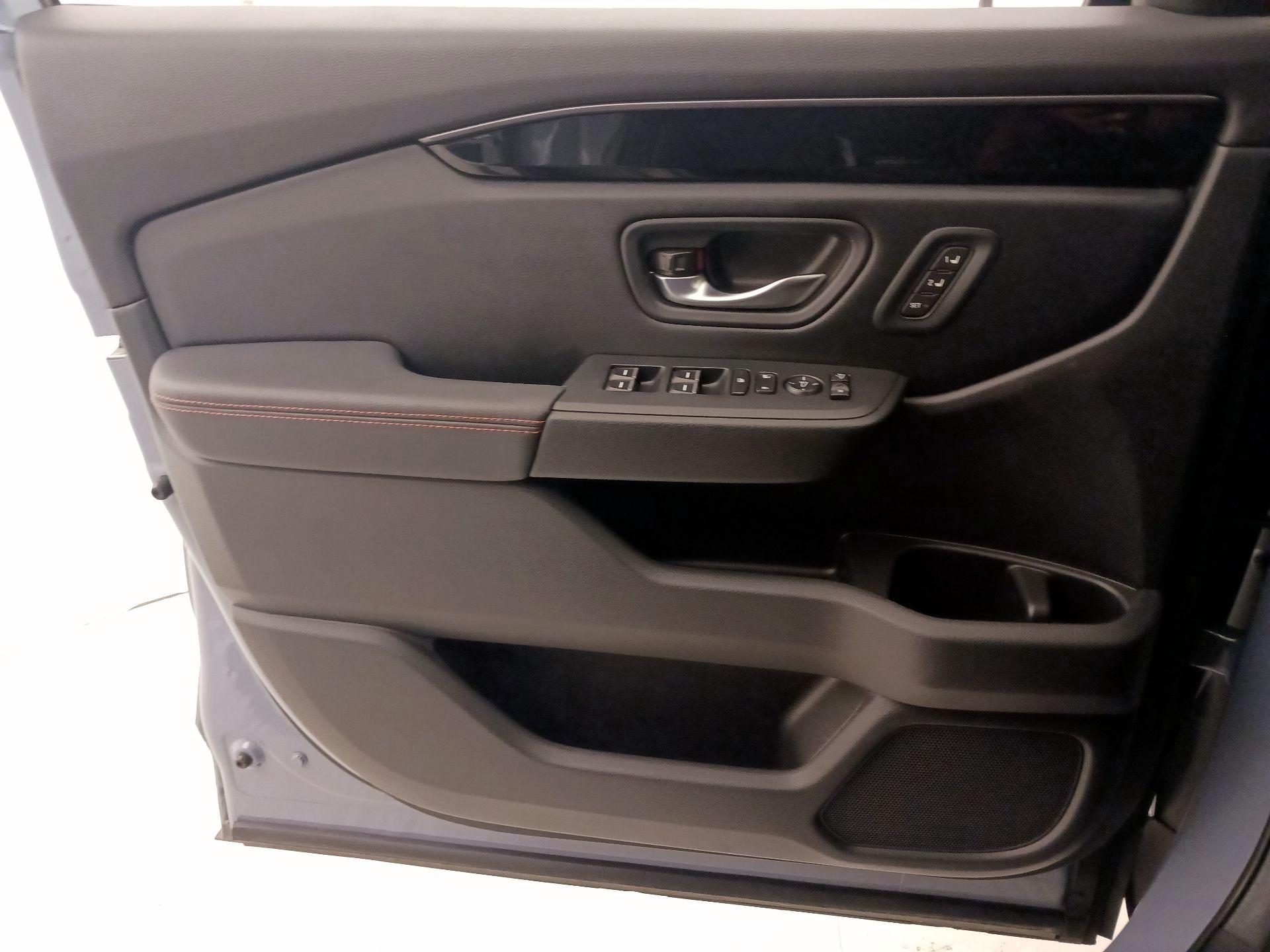 Thumbnail: 2024 Honda Pilot - 12
