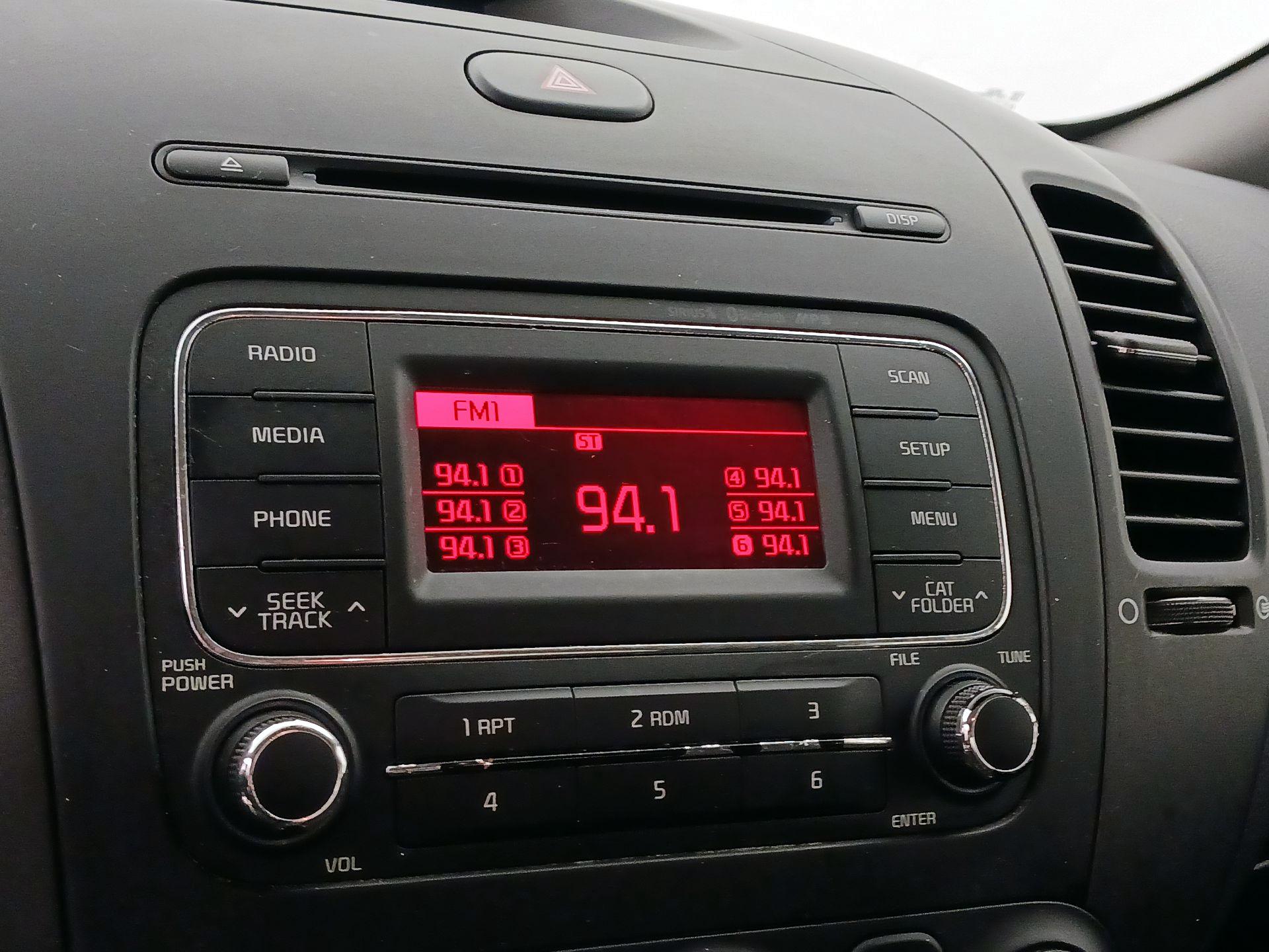 Thumbnail: 2016 Kia Forte - 14