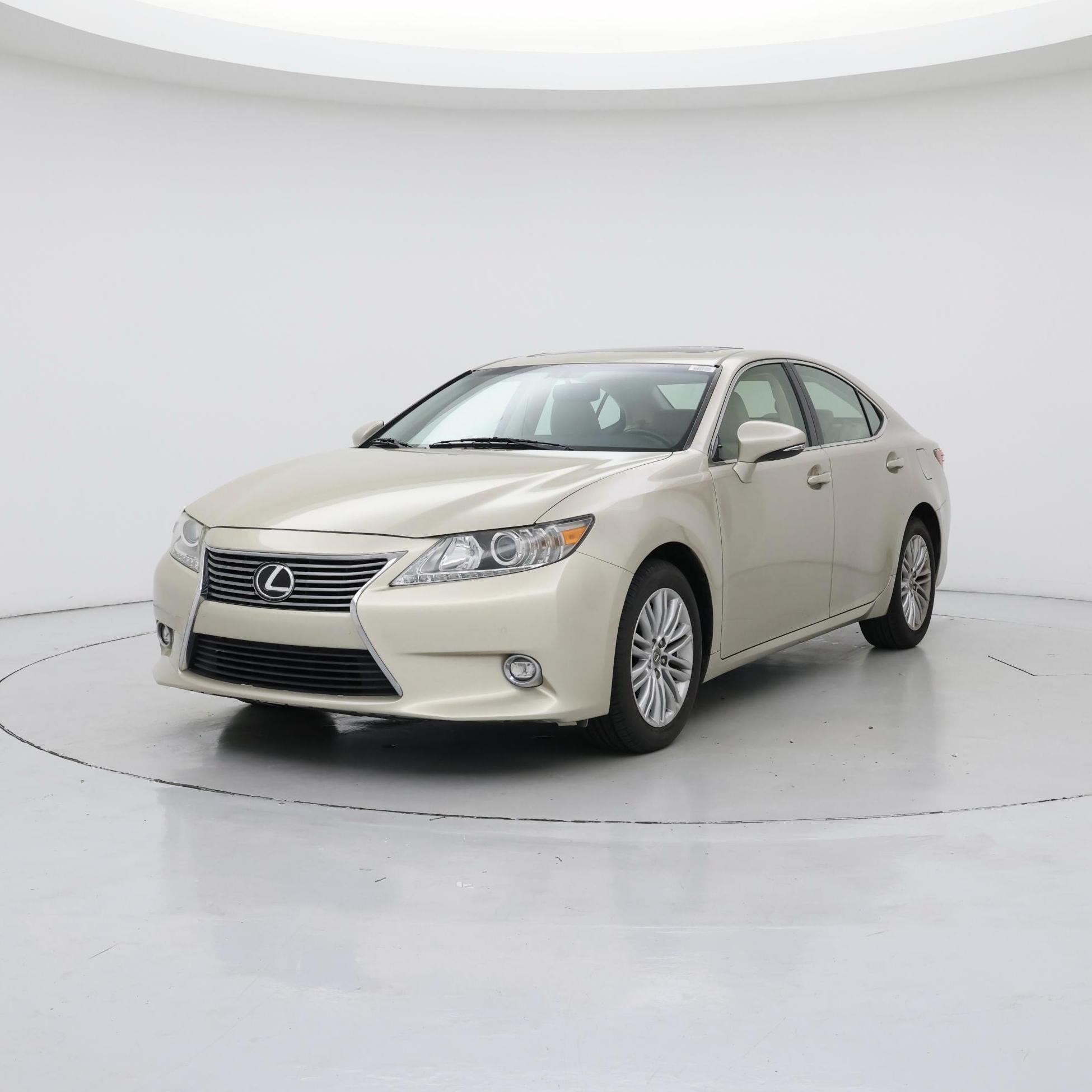 Thumbnail: 2014 Lexus ES - 4