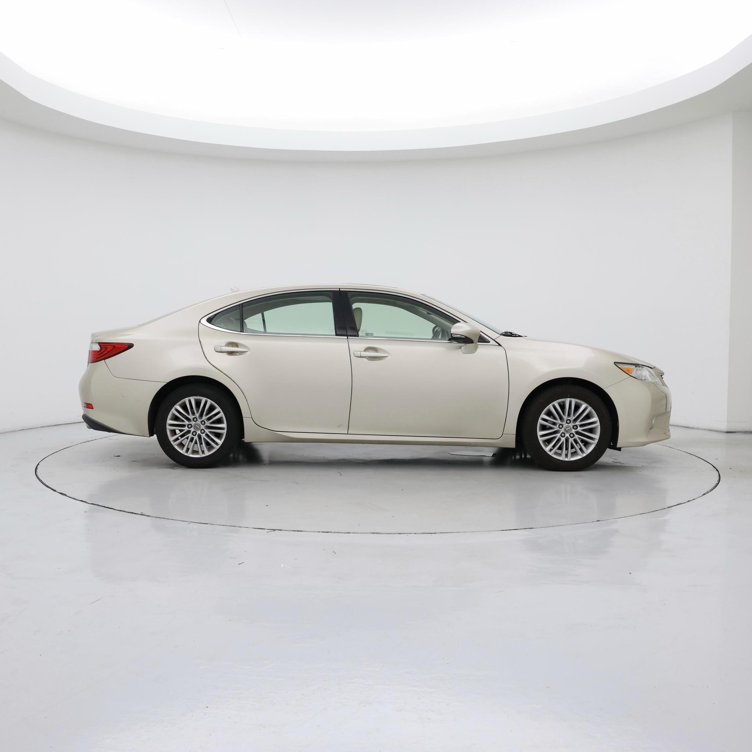 Thumbnail: 2014 Lexus ES - 7