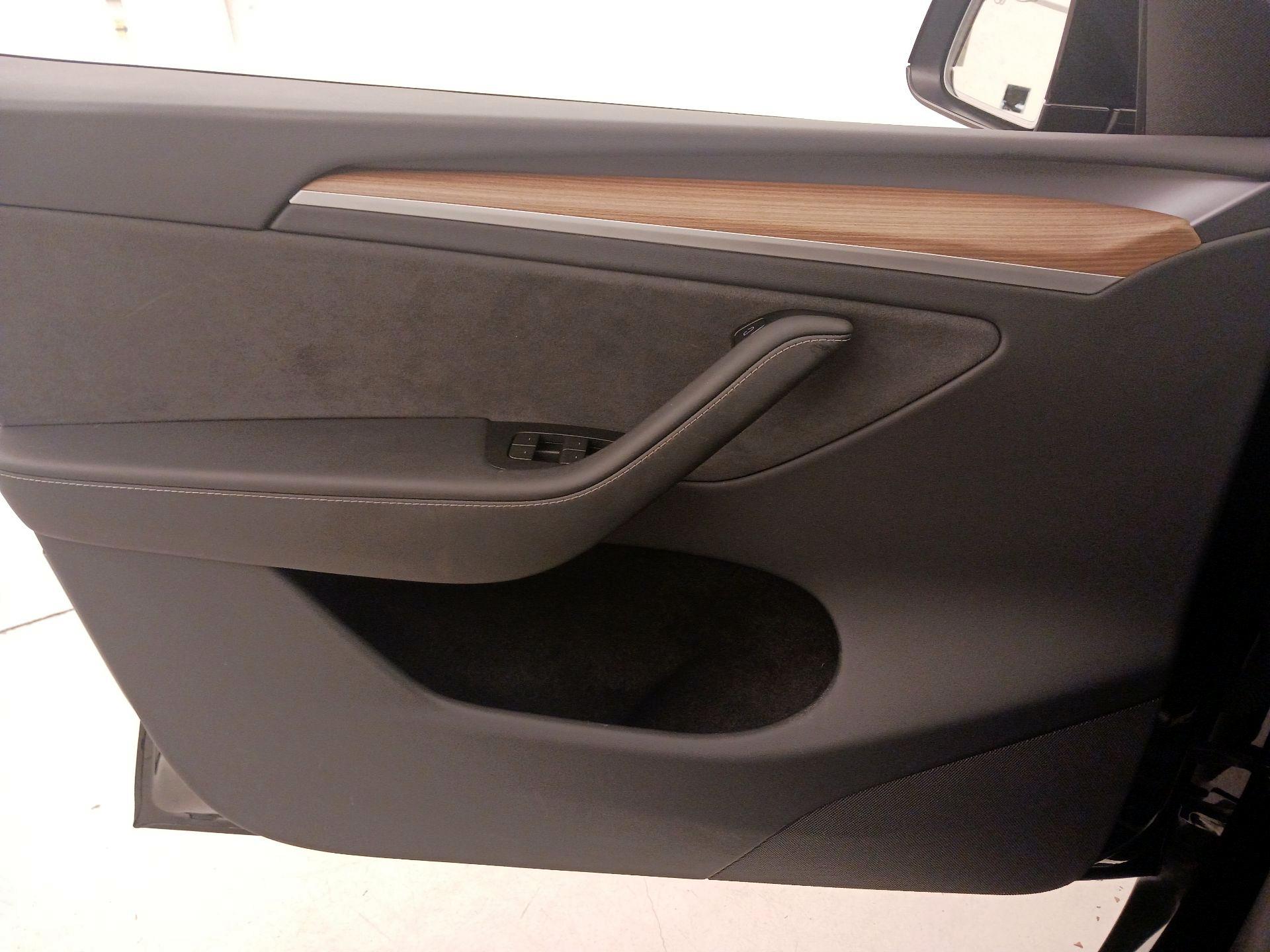 Thumbnail: 2024 Tesla Model Y - 12