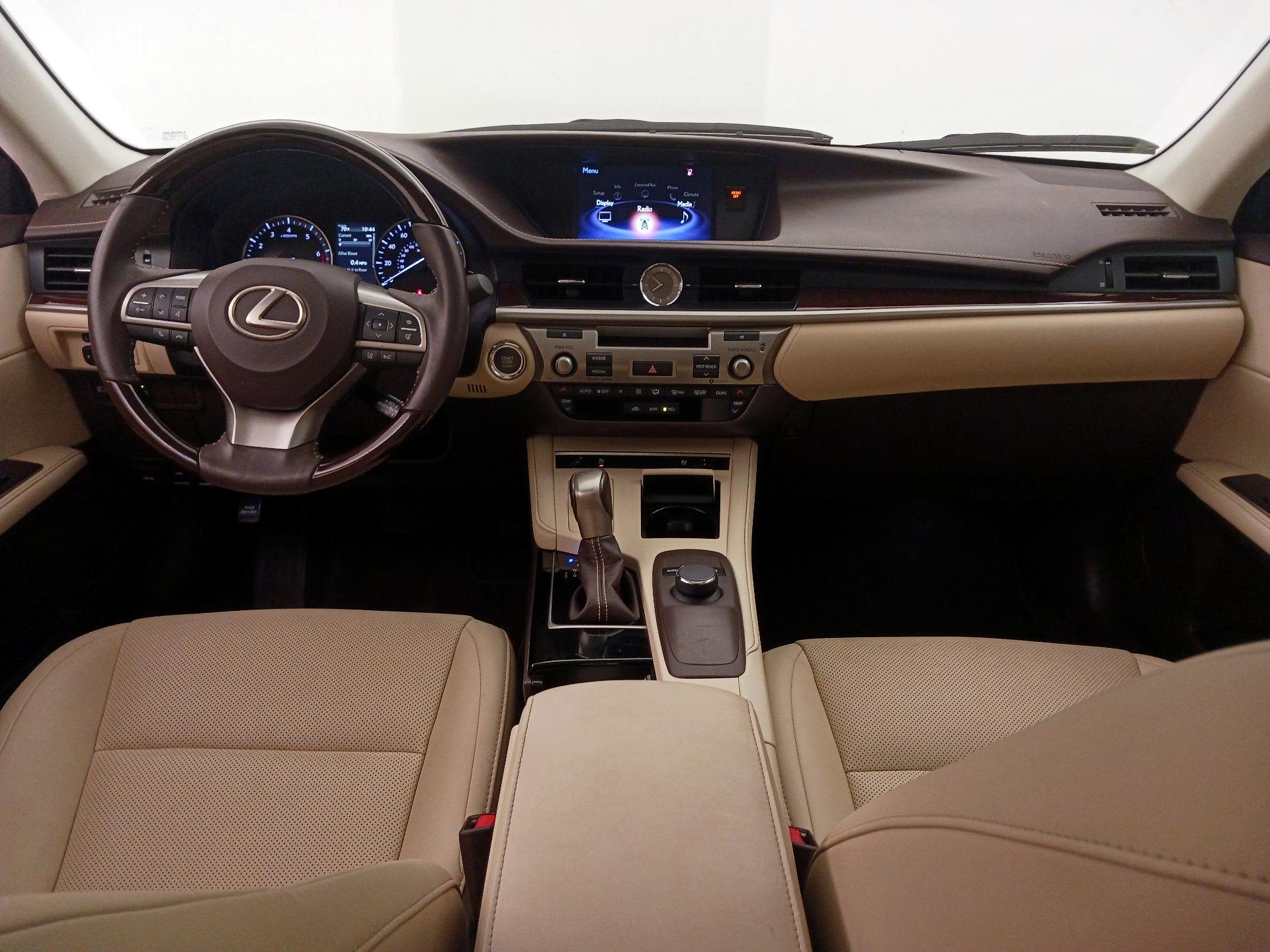 Thumbnail: 2018 Lexus ES - 9