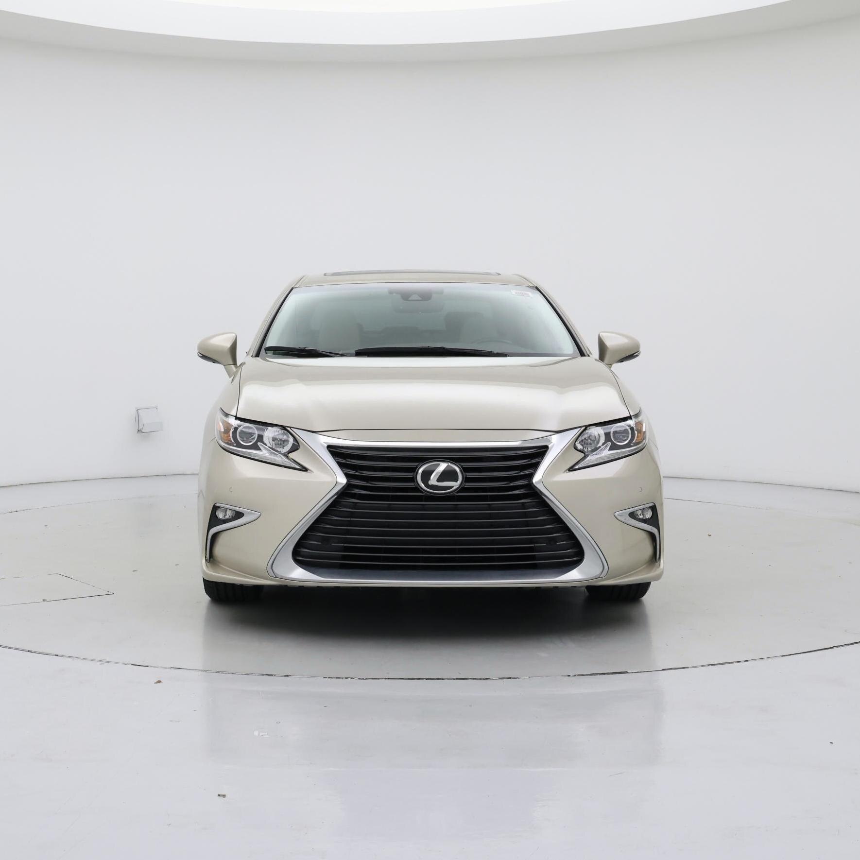 Thumbnail: 2018 Lexus ES - 5
