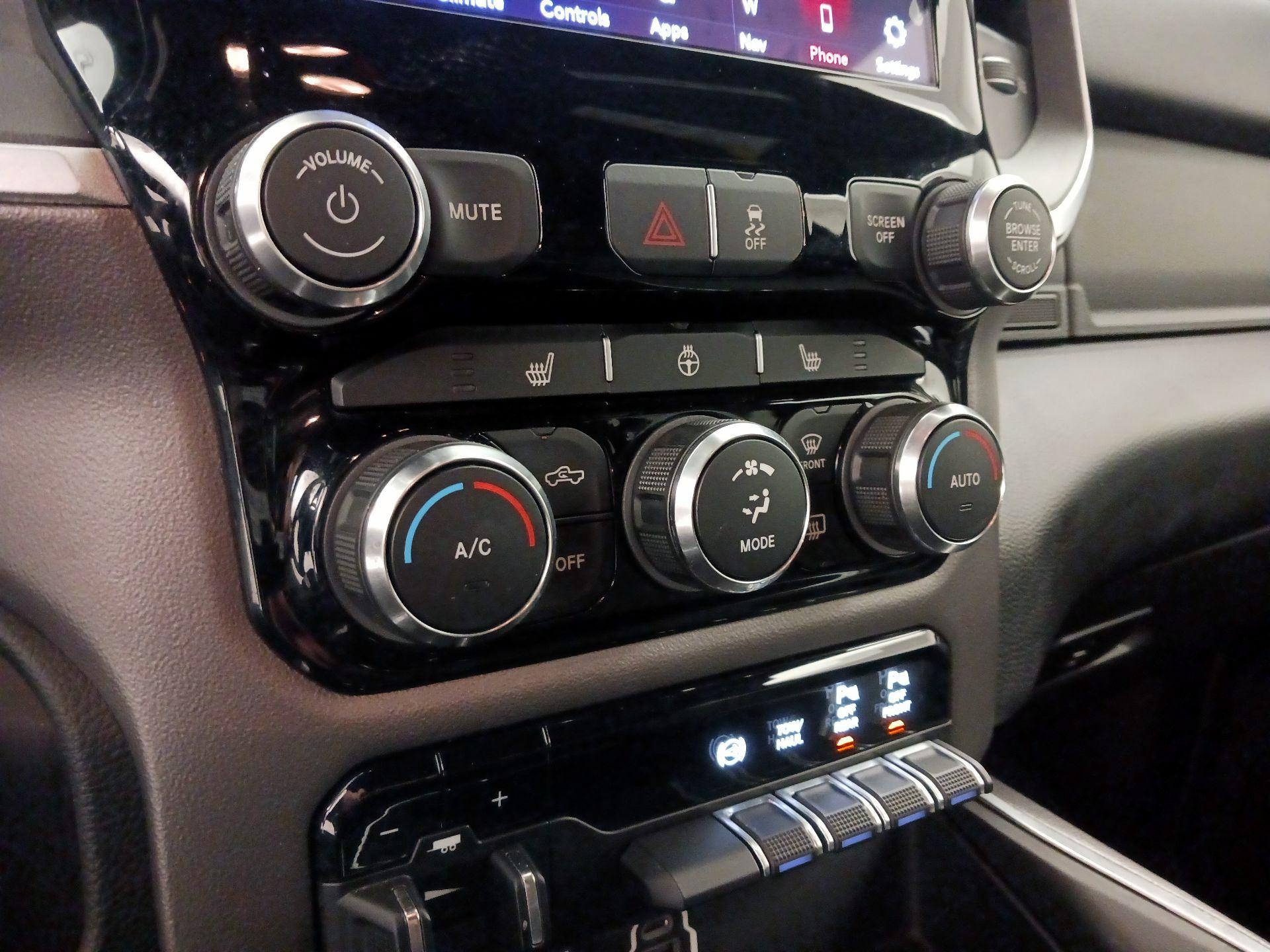 Thumbnail: 2019 RAM 3500 - 17