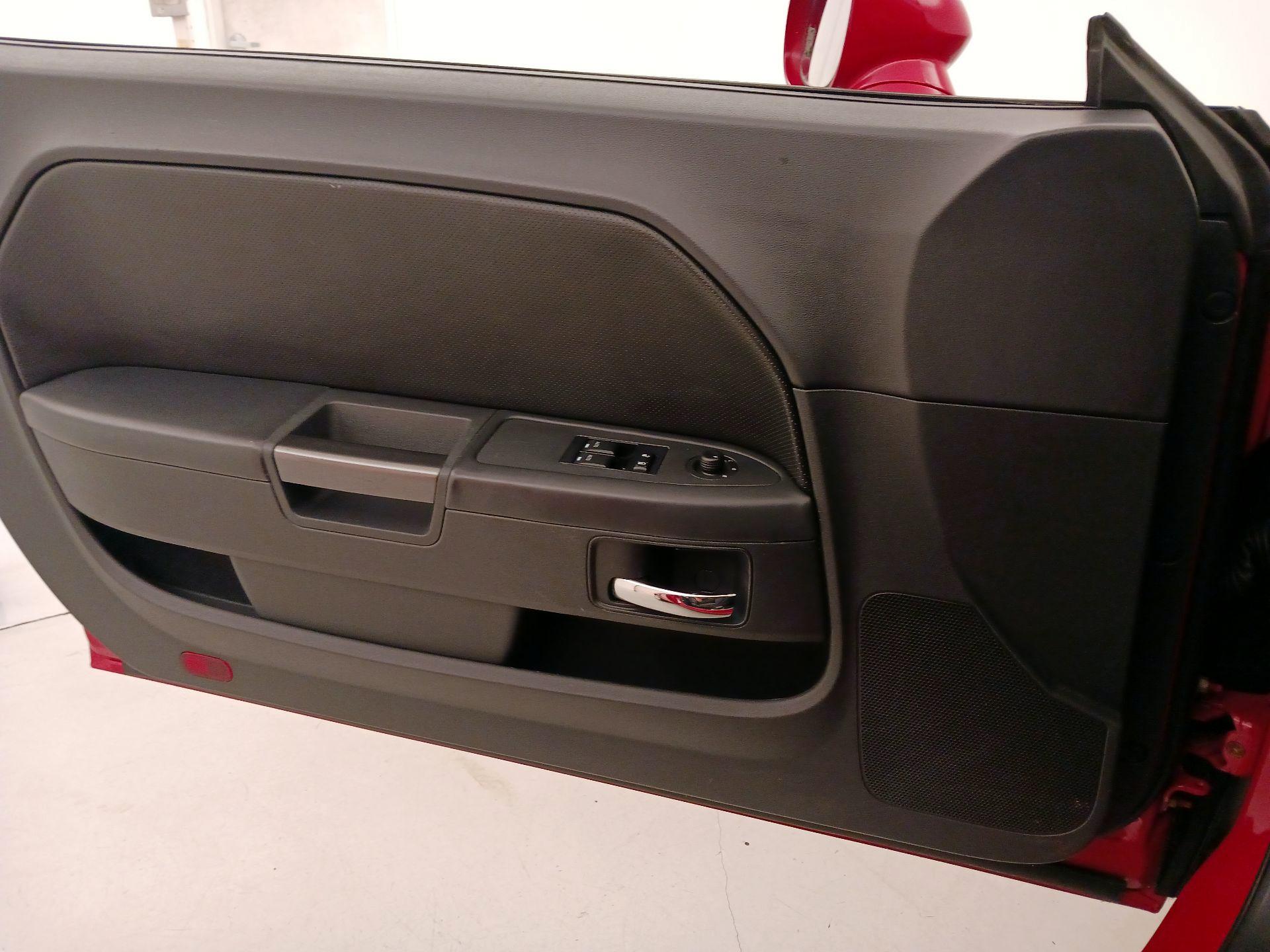 Thumbnail: 2014 Dodge Challenger - 12