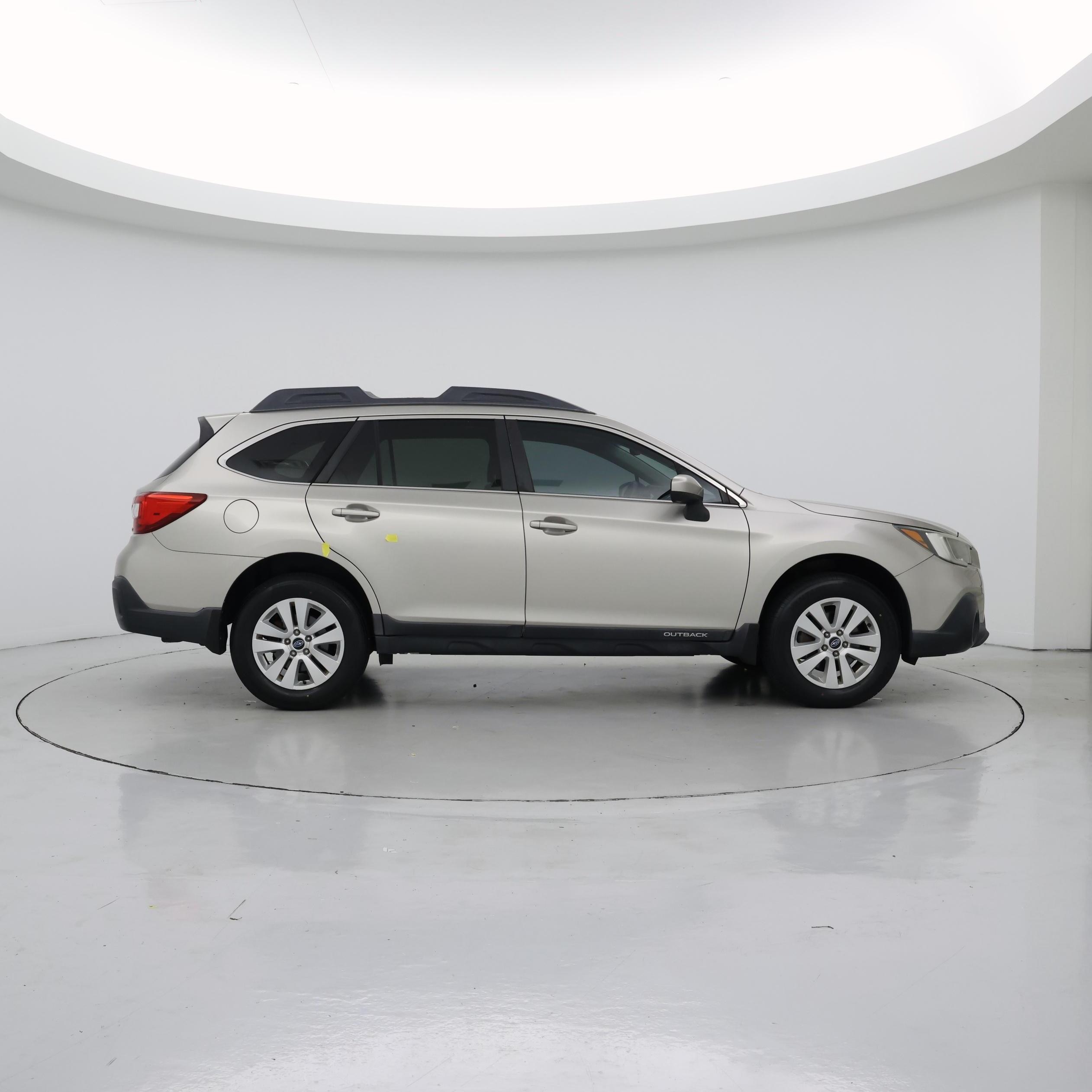Thumbnail: 2018 Subaru Outback - 7