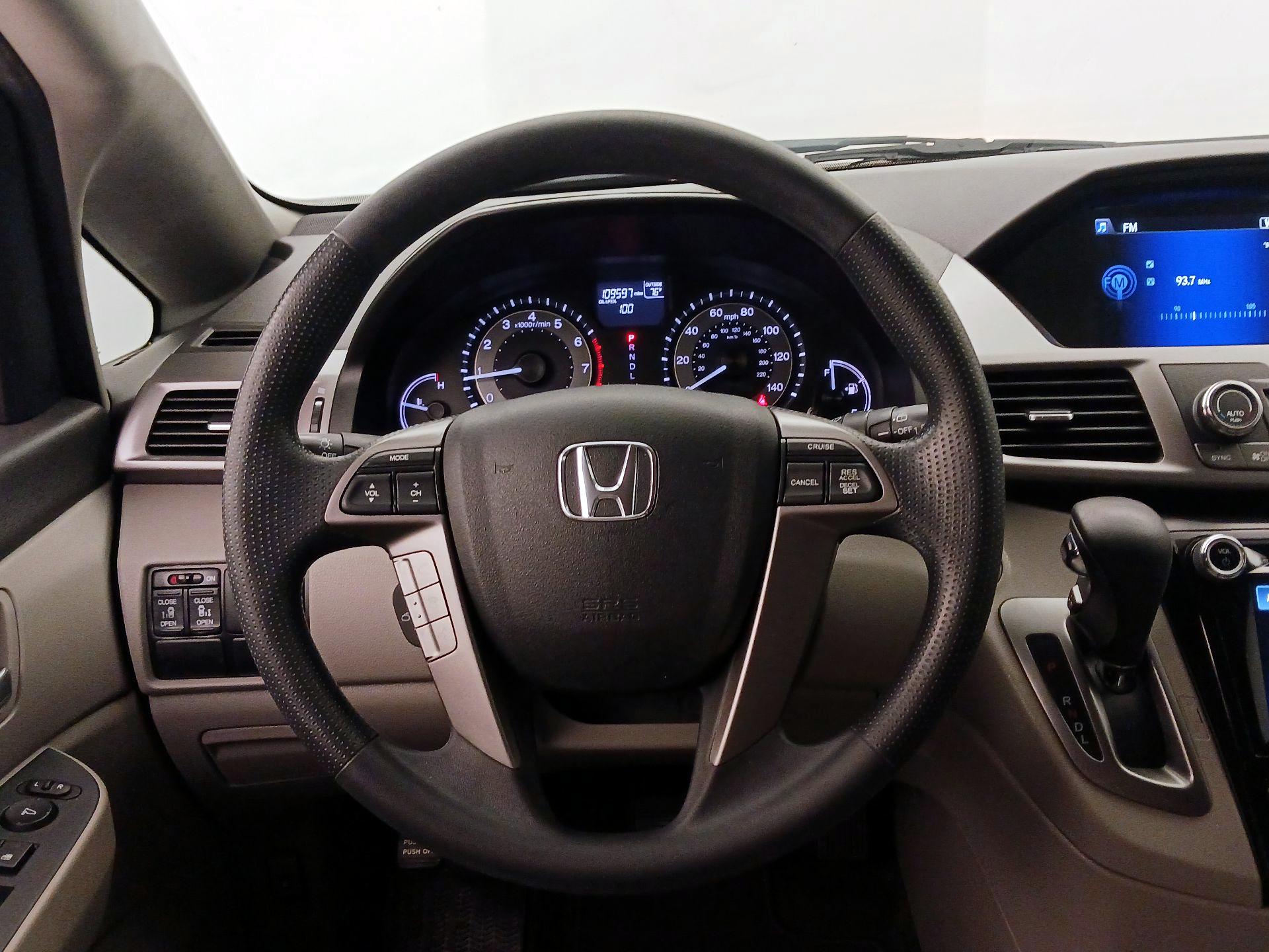 Thumbnail: 2016 Honda Odyssey - 10