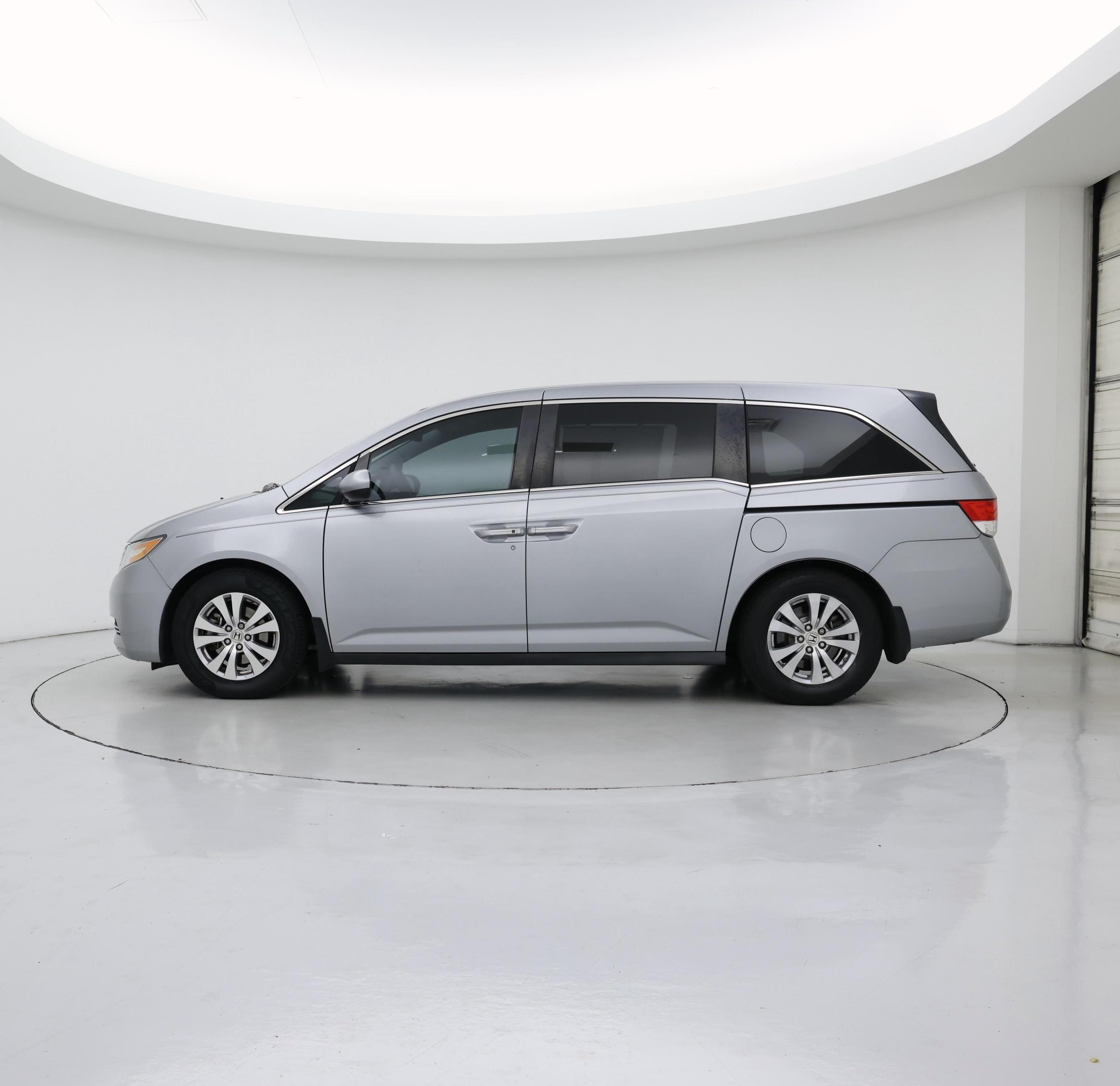 Thumbnail: 2016 Honda Odyssey - 3