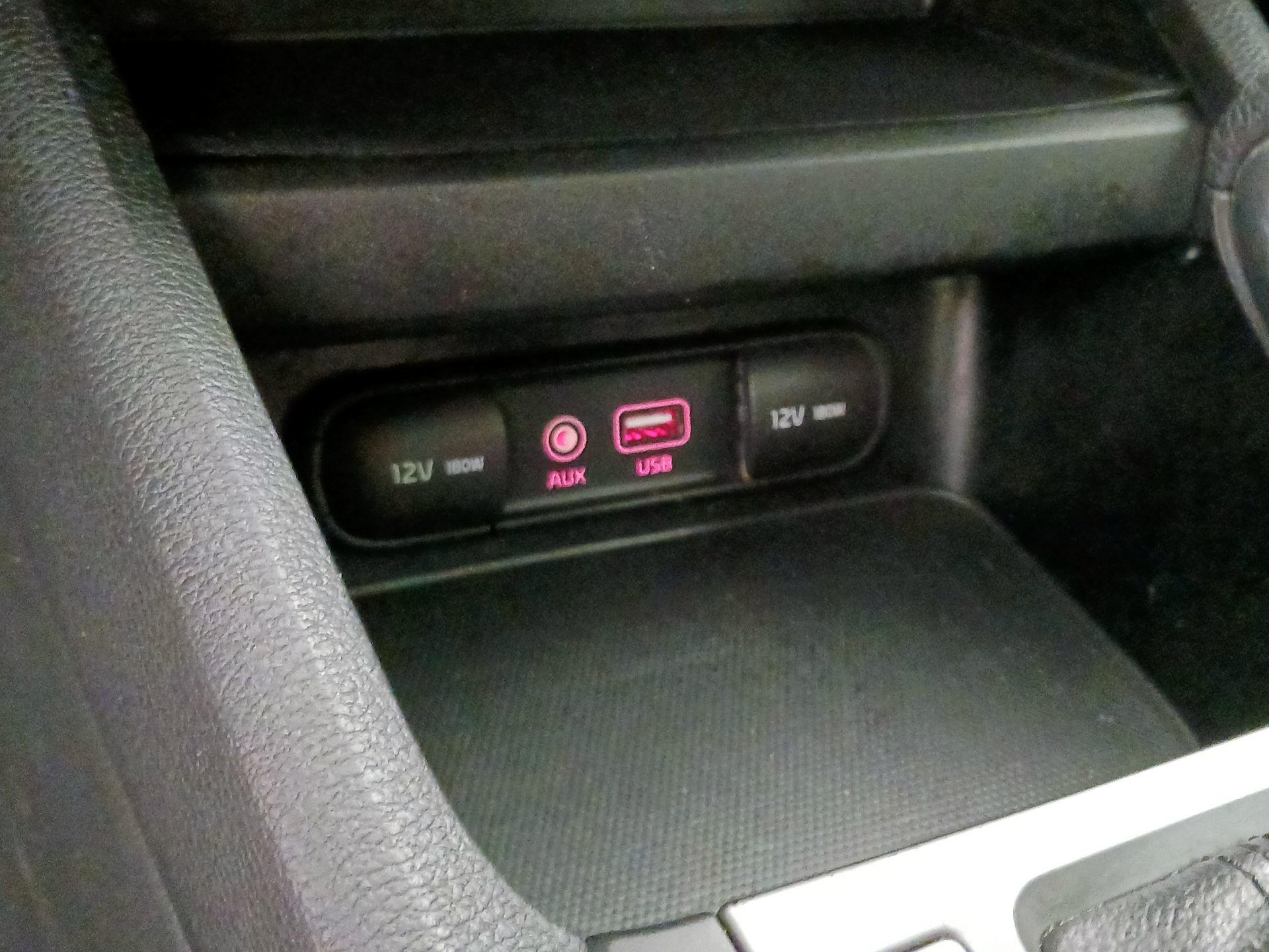 Thumbnail: 2019 Kia Forte - 18