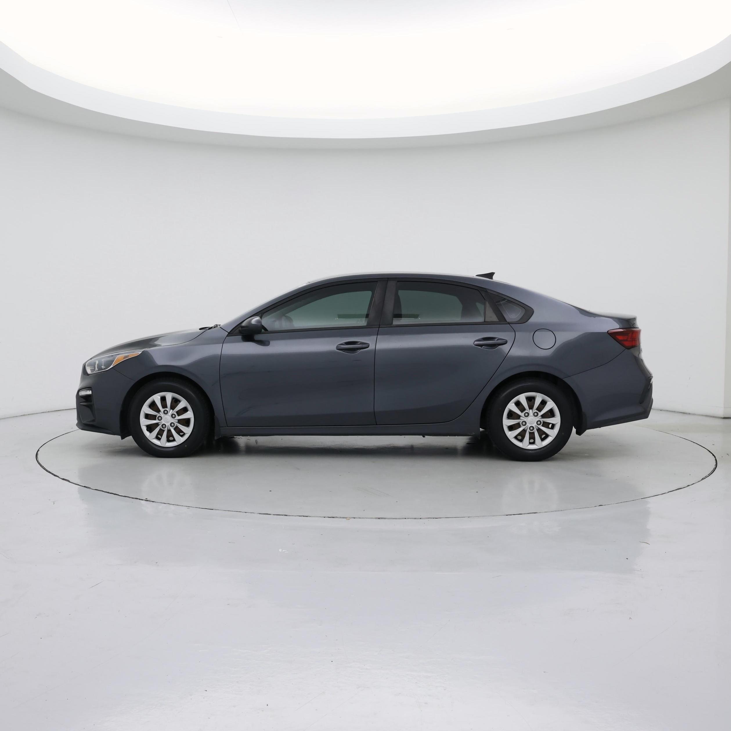 Thumbnail: 2019 Kia Forte - 3