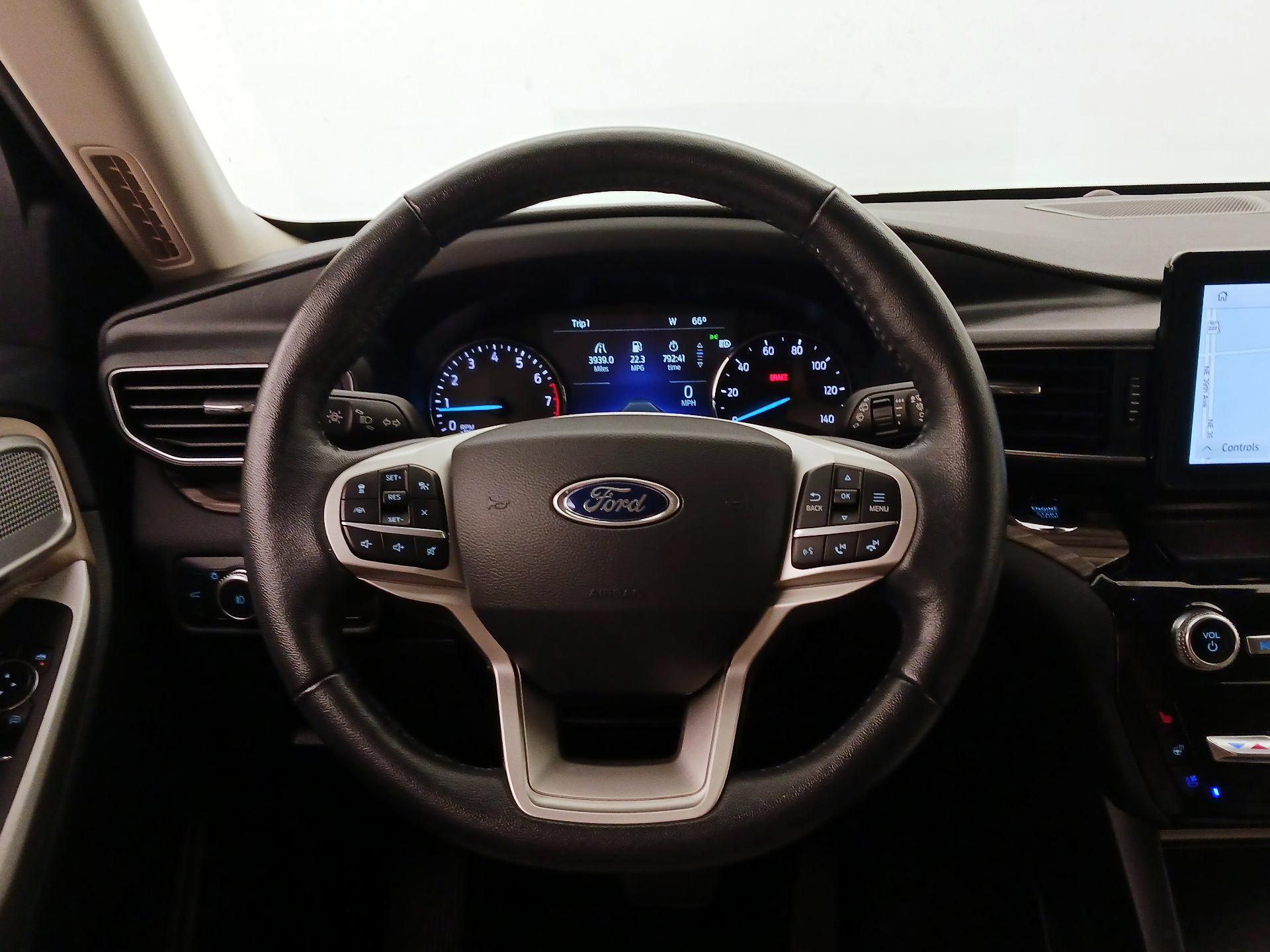 Thumbnail: 2022 Ford Explorer - 10