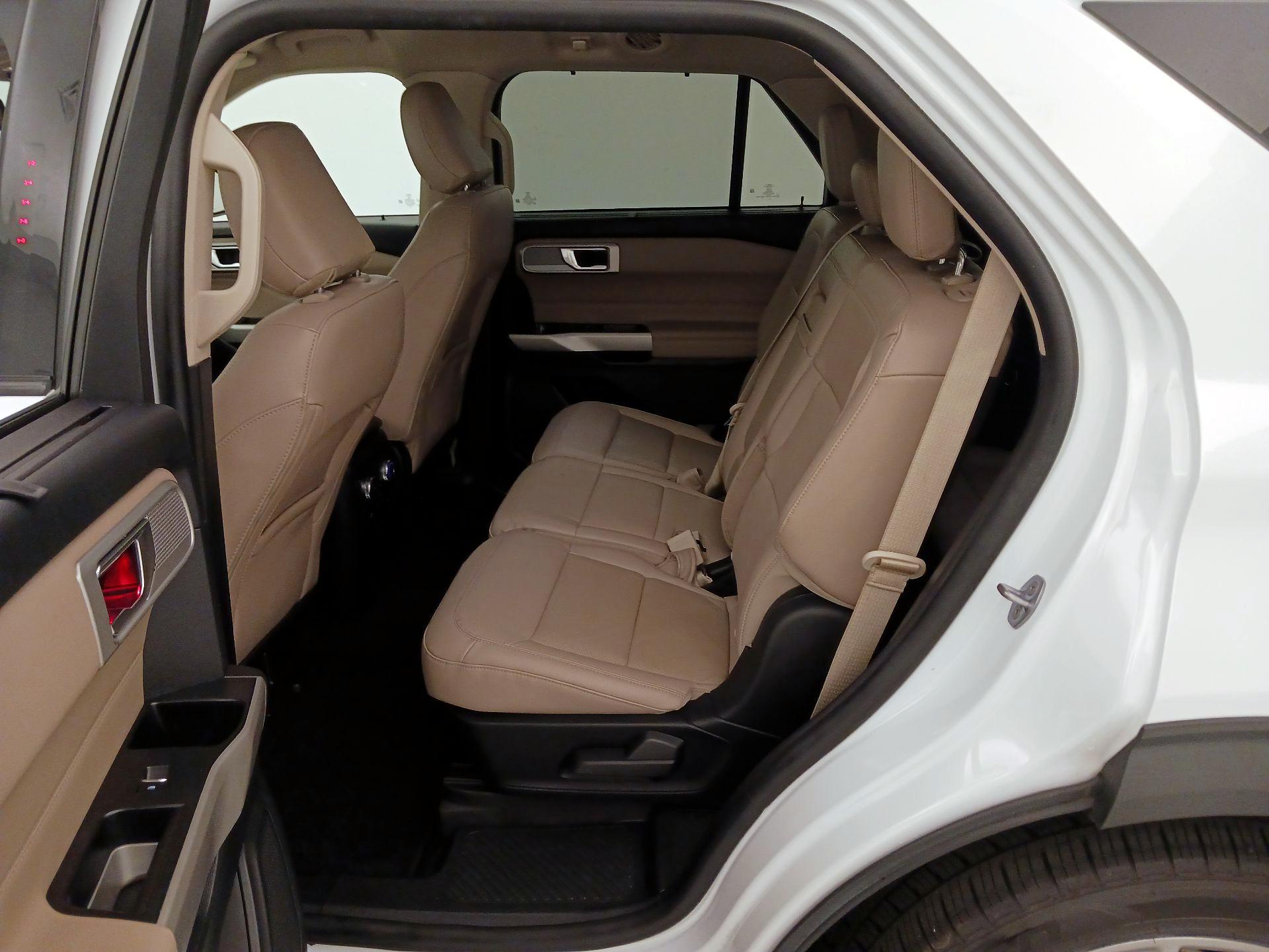 Thumbnail: 2022 Ford Explorer - 20