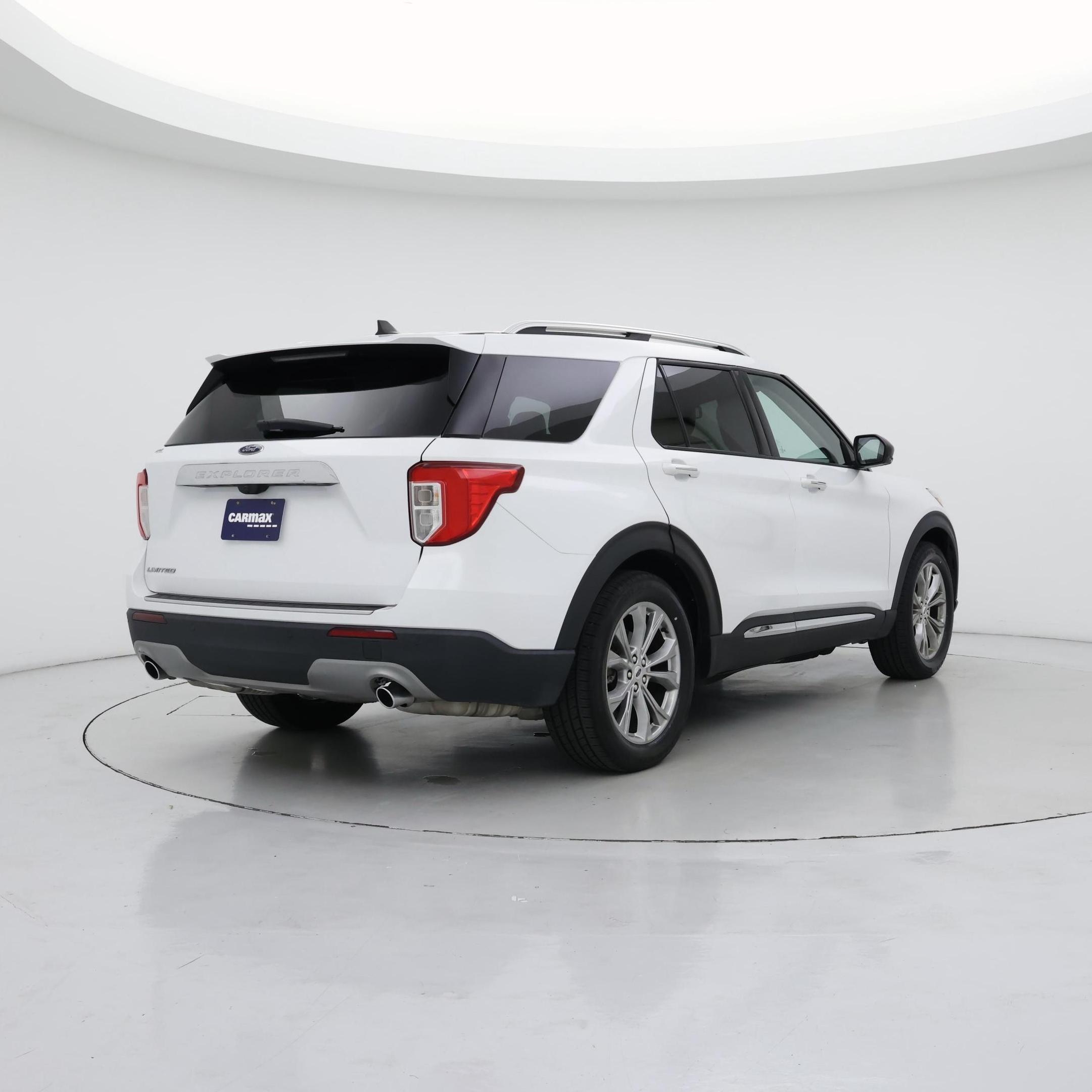 Thumbnail: 2022 Ford Explorer - 8