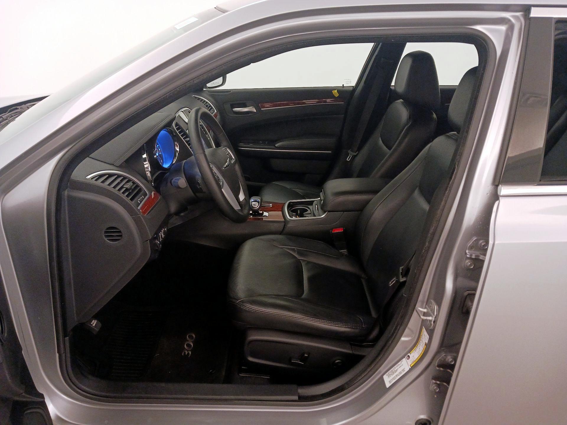 Thumbnail: 2014 Chrysler 300 - 11