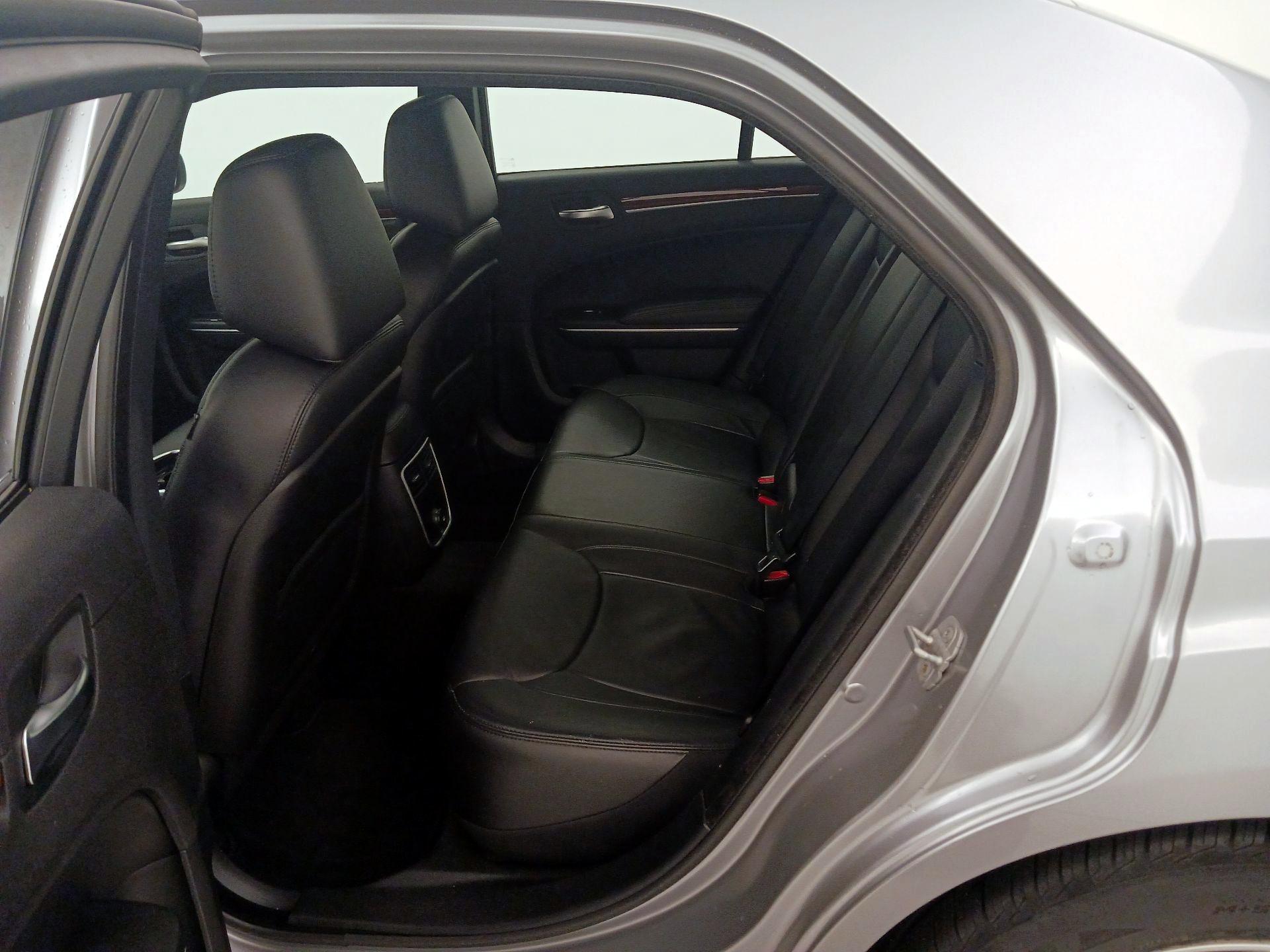 Thumbnail: 2014 Chrysler 300 - 20