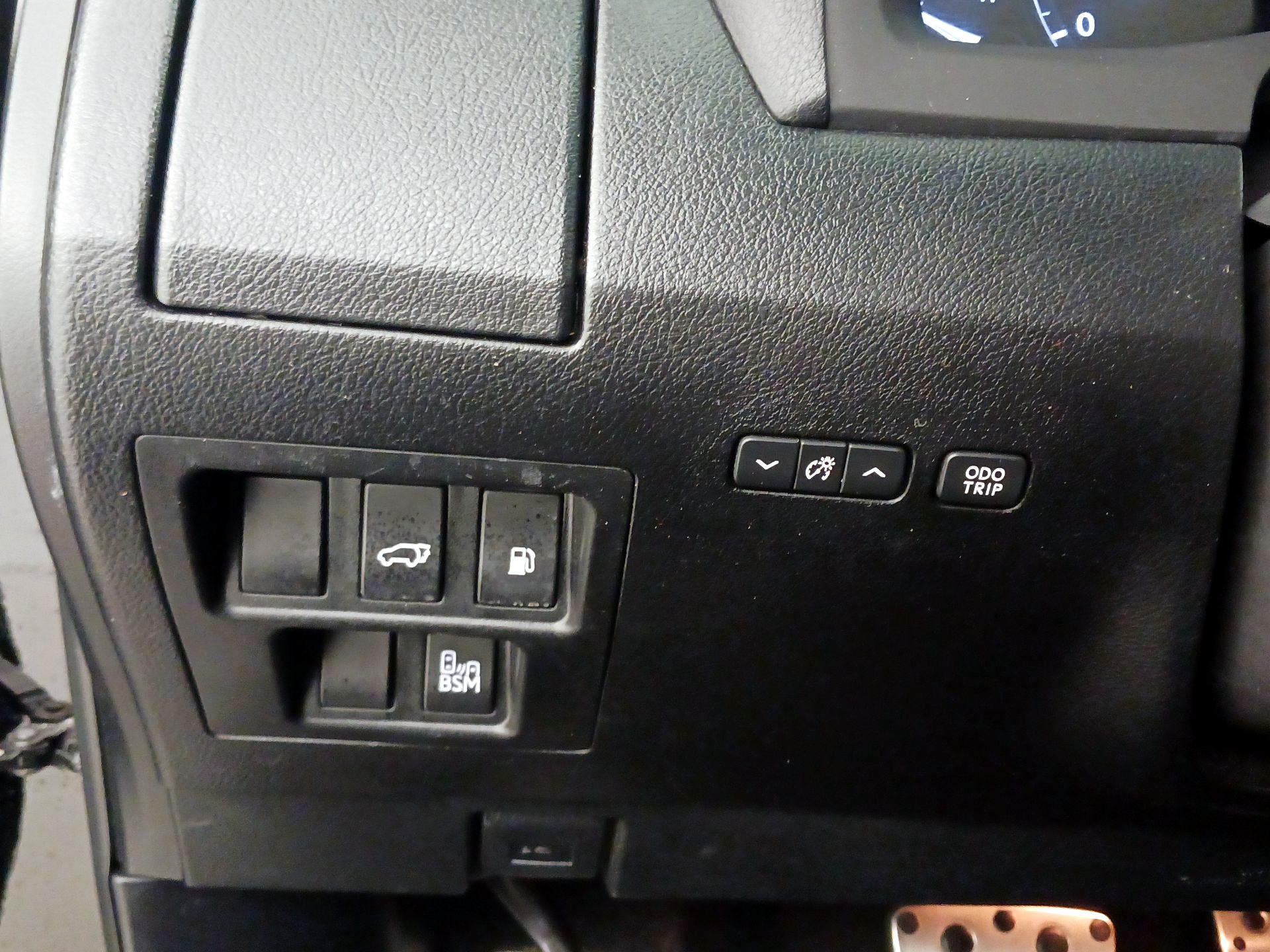 Thumbnail: 2013 Lexus RX - 13
