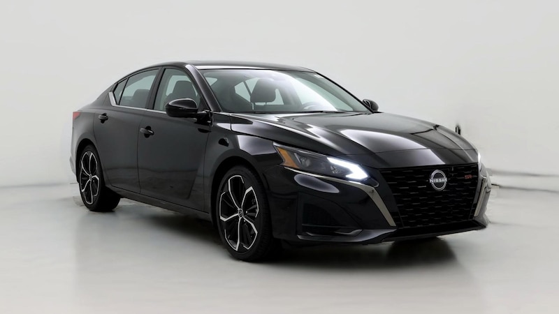 2023 Nissan Altima SR Hero Image