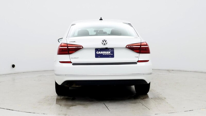 2019 Volkswagen Passat Wolfsburg Edition 6