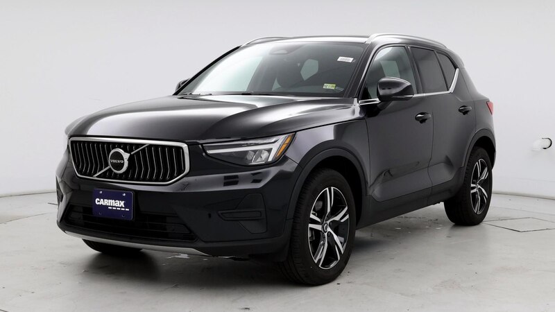 2024 Volvo XC40 B5 Core 4