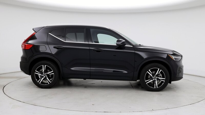 2024 Volvo XC40 B5 Core 7