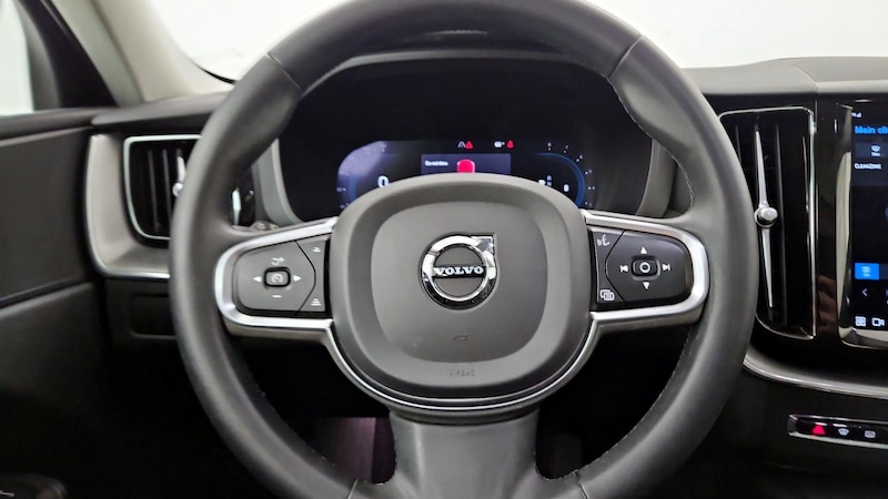 2023 Volvo XC60 B5 Core 10