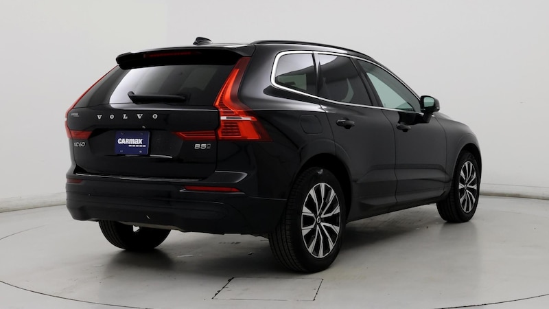 2023 Volvo XC60 B5 Core 8