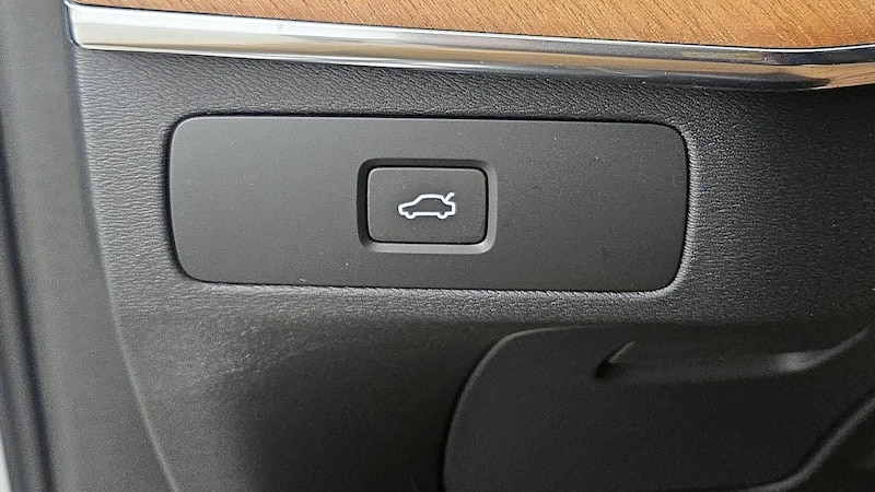 2024 Volvo XC90 B5 Plus 13