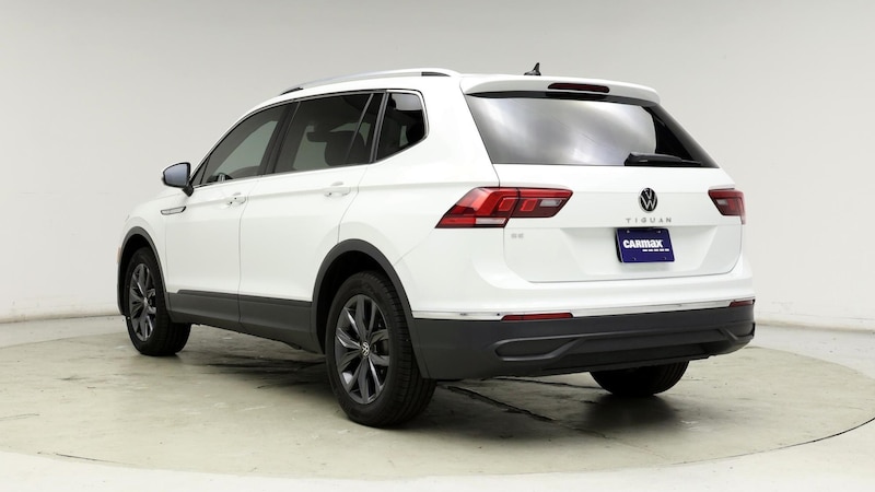 2022 Volkswagen Tiguan SE 2