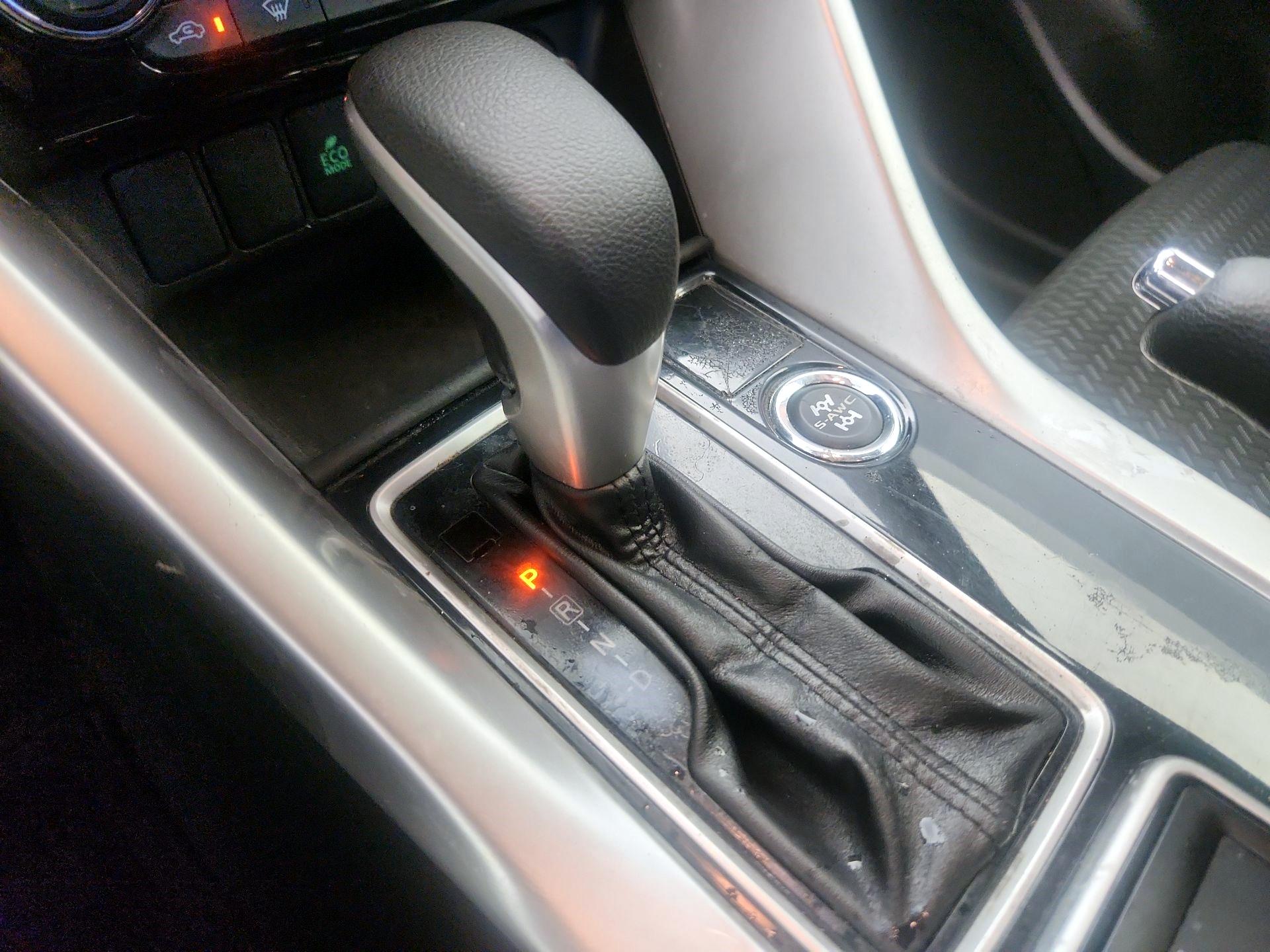 Thumbnail: 2019 Mitsubishi Eclipse Cross - 17