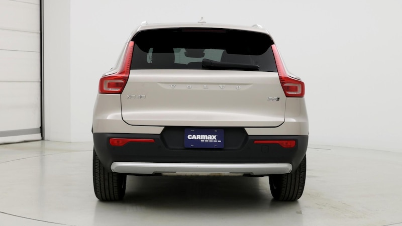 2023 Volvo XC40 B5 Core 6