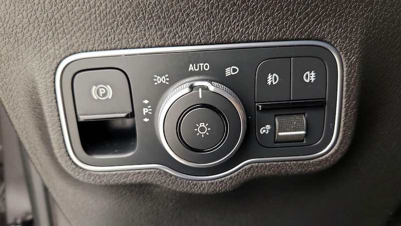 2021 Mercedes-Benz GLB 250 13