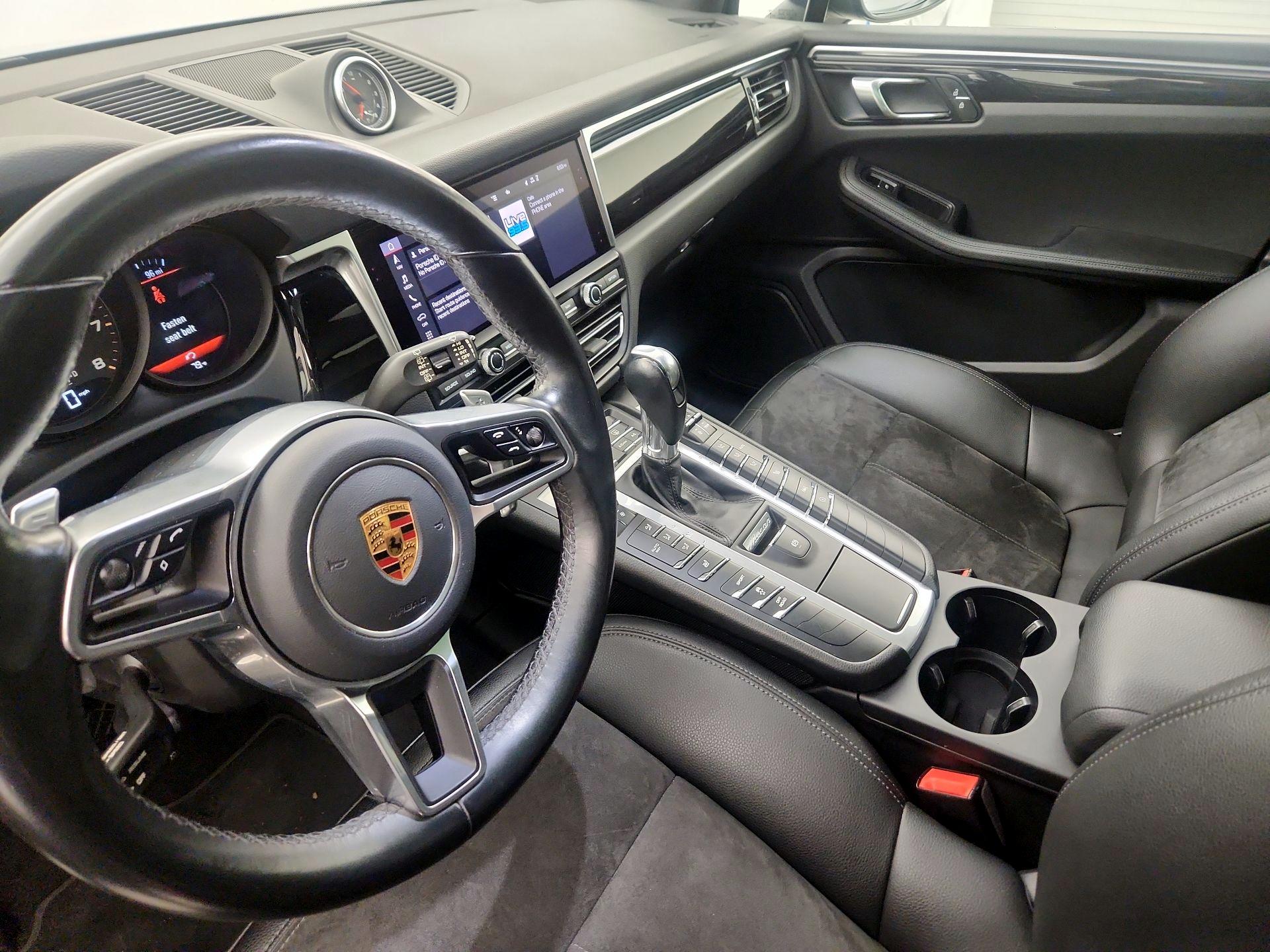 Thumbnail: 2021 Porsche Macan - 11