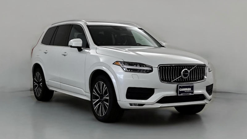 2022 Volvo XC90 T5 Momentum Hero Image