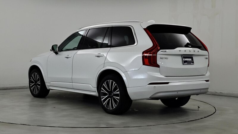 2022 Volvo XC90 T5 Momentum 2