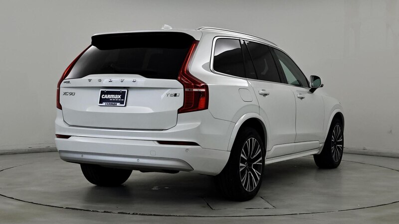 2022 Volvo XC90 T5 Momentum 8