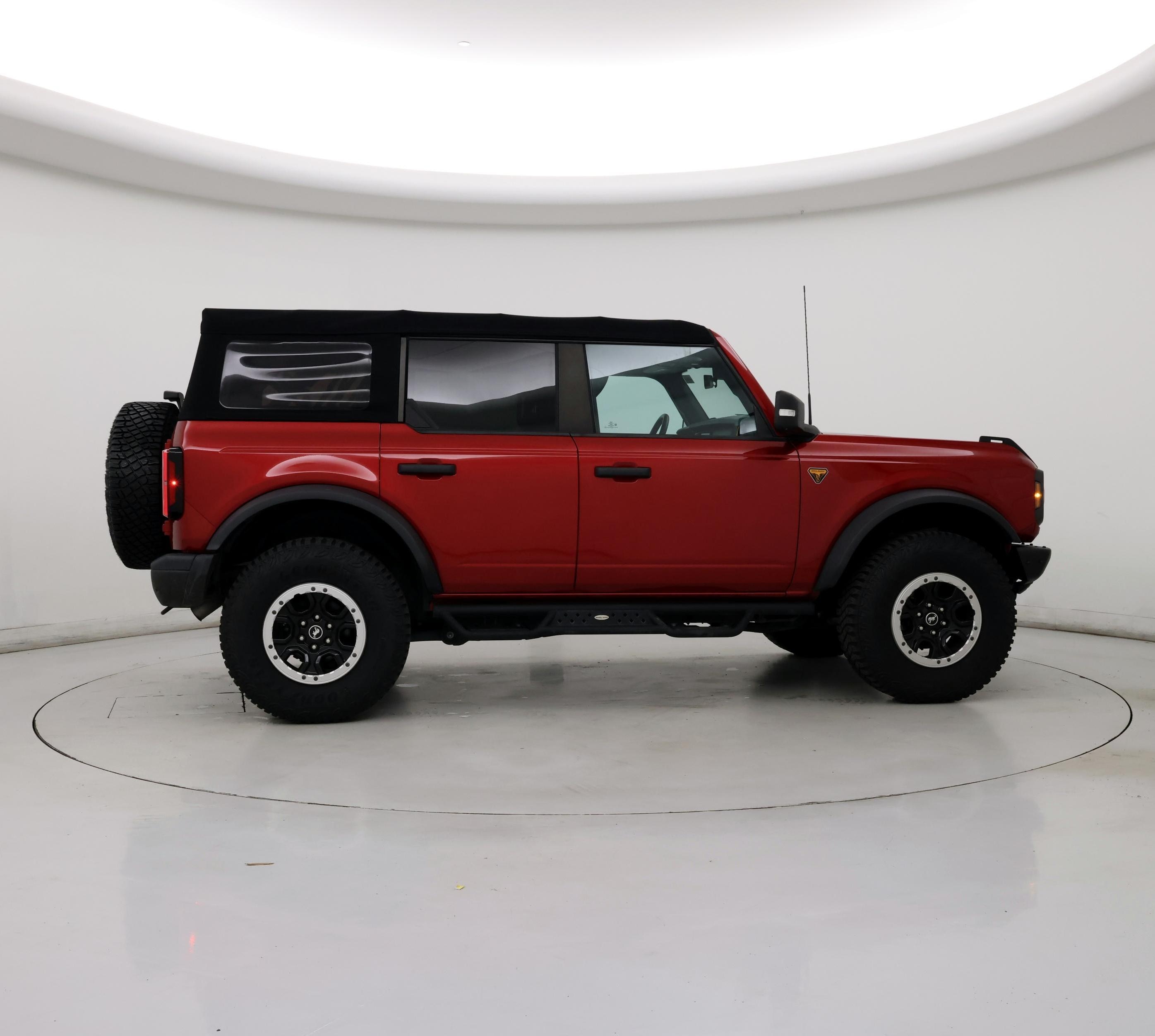 Thumbnail: 2021 Ford Bronco - 7