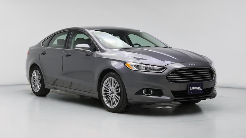 2014 Ford Fusion SE Hero Image