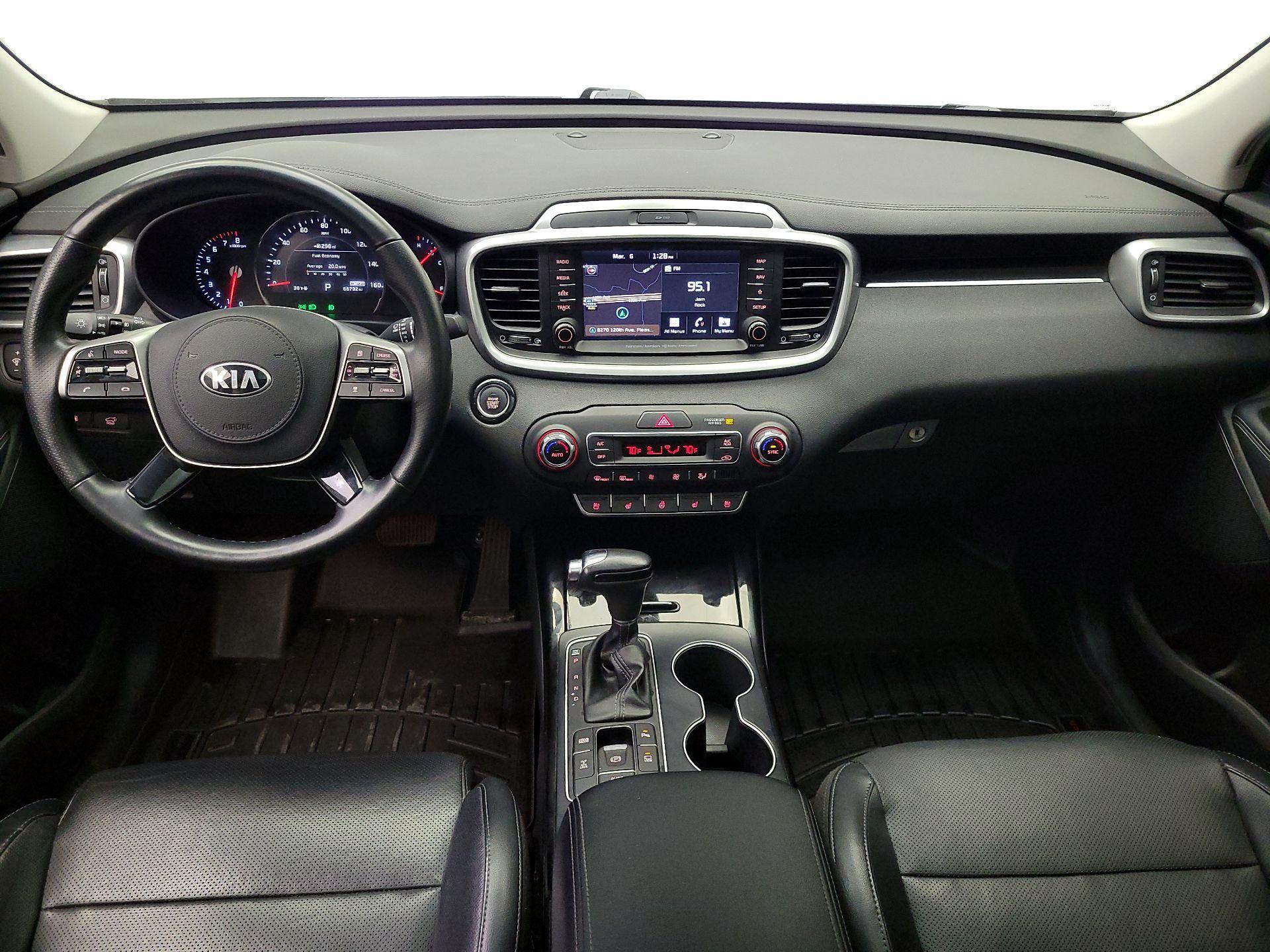 Thumbnail: 2019 Kia Sorento - 9