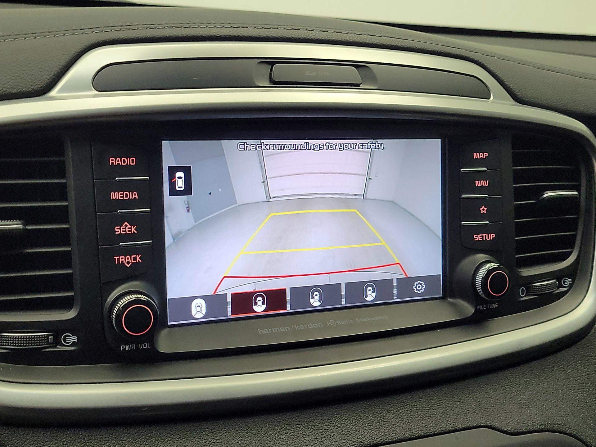Thumbnail: 2019 Kia Sorento - 15