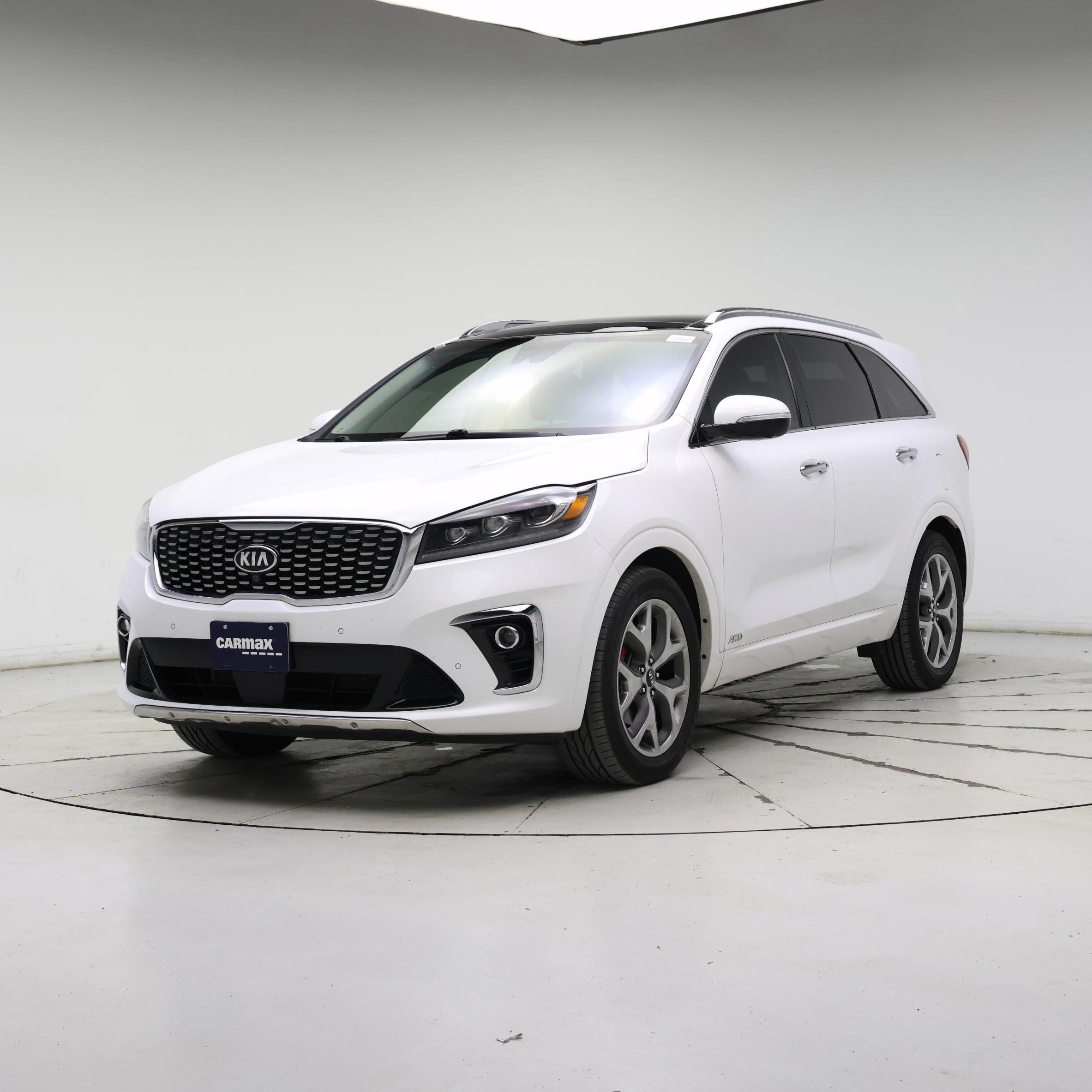 Thumbnail: 2019 Kia Sorento - 4