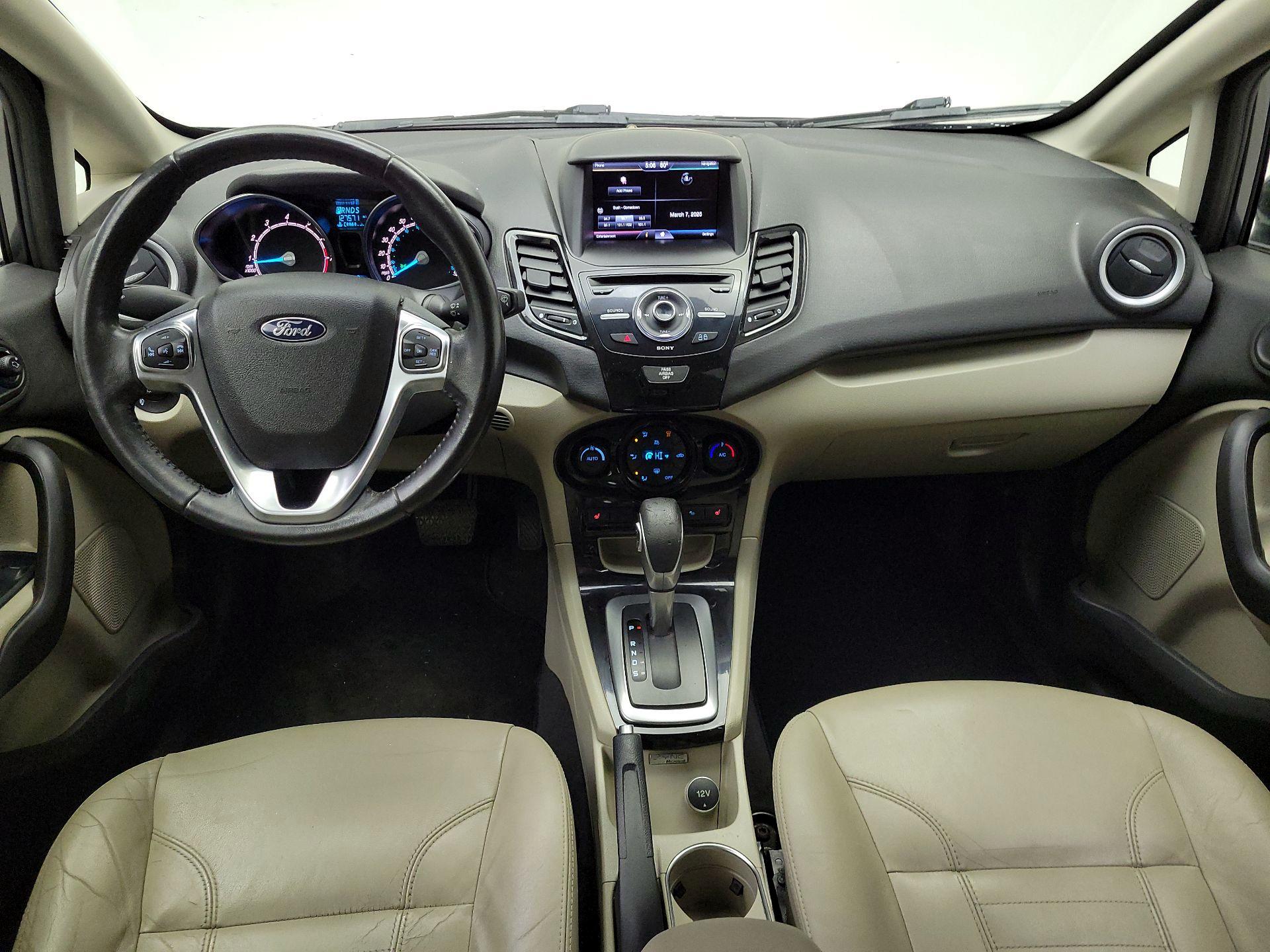 Thumbnail: 2015 Ford Fiesta - 9