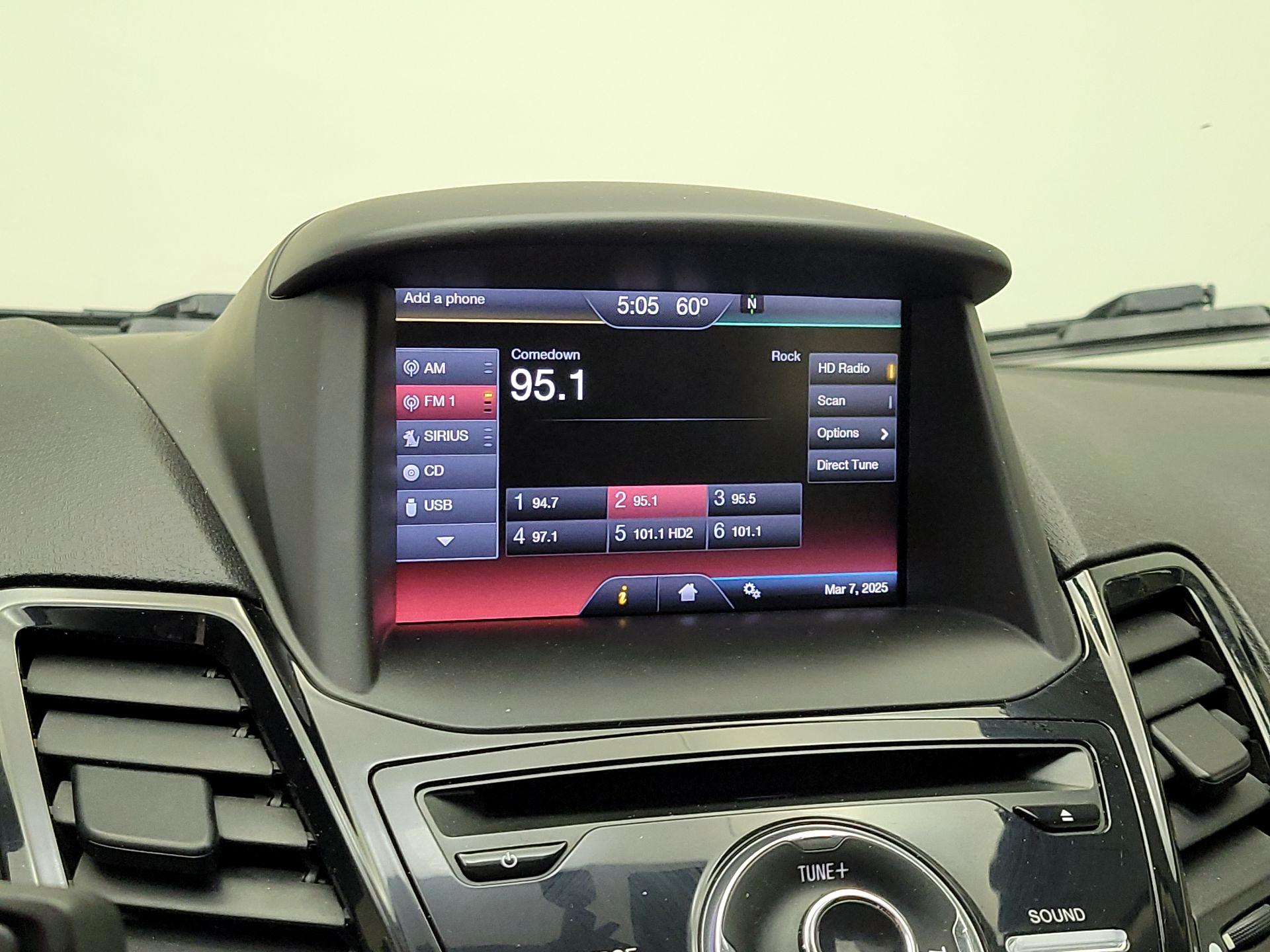Thumbnail: 2015 Ford Fiesta - 16