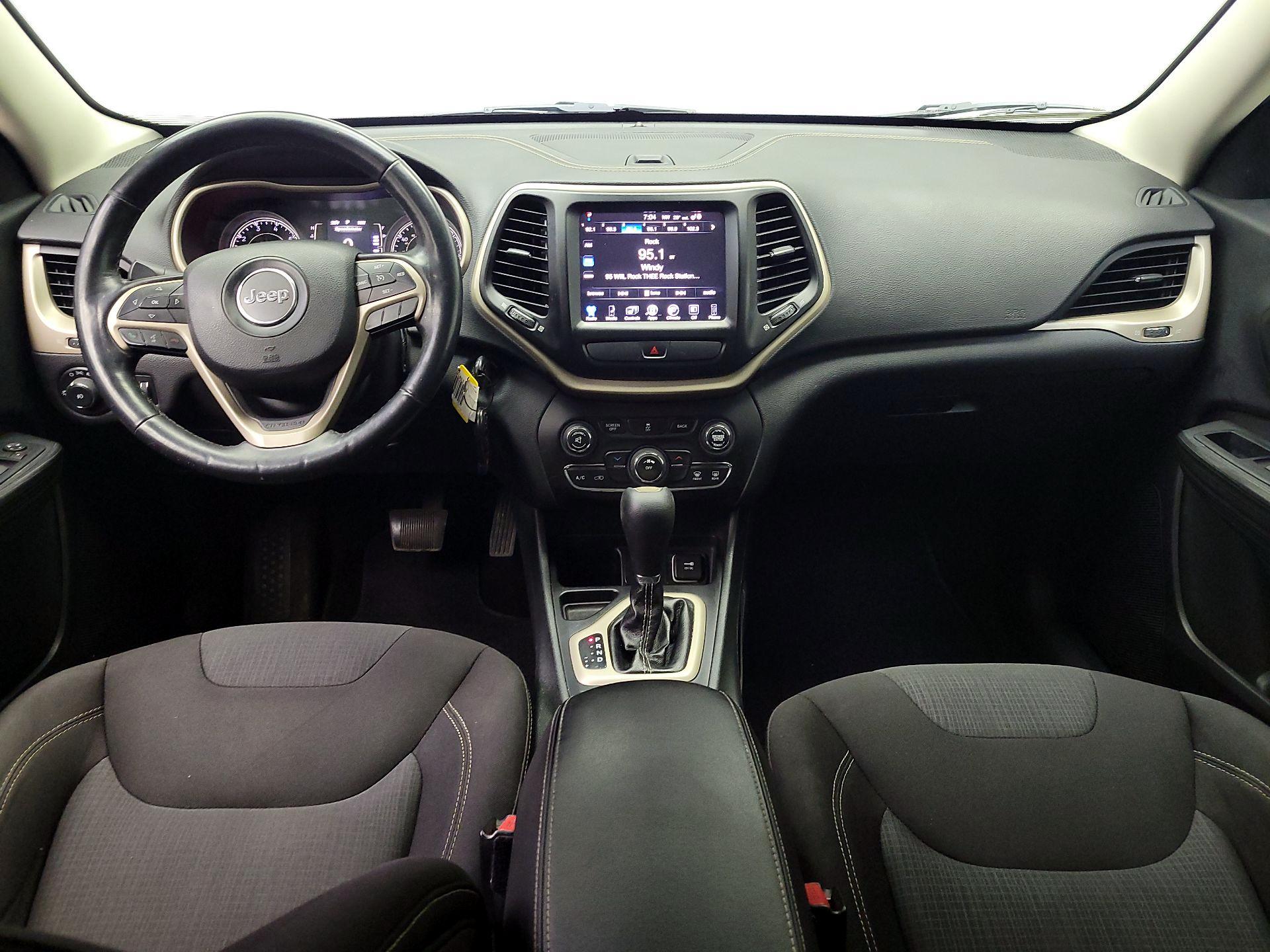 Thumbnail: 2015 Jeep Cherokee - 9