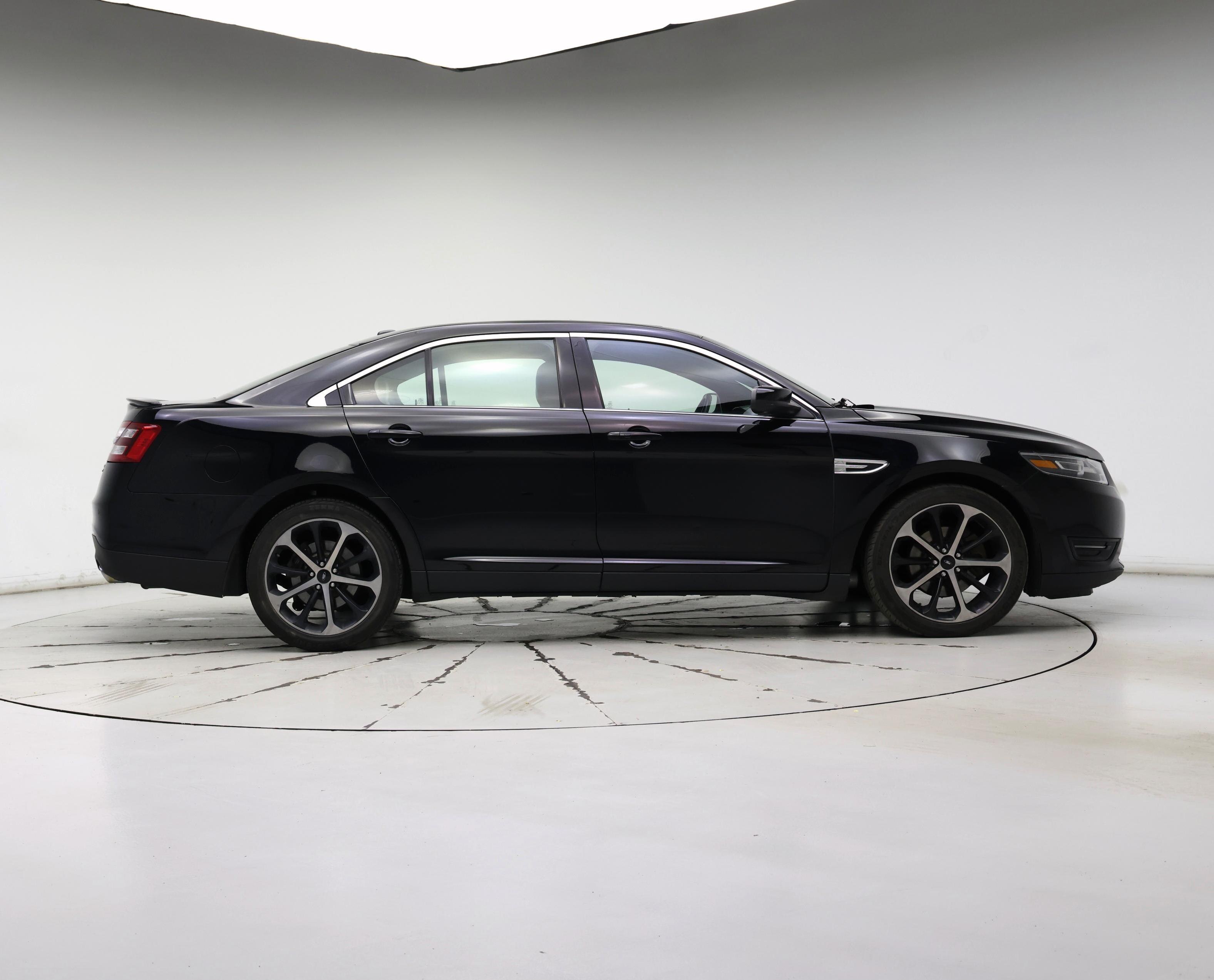 Thumbnail: 2016 Ford Taurus - 7
