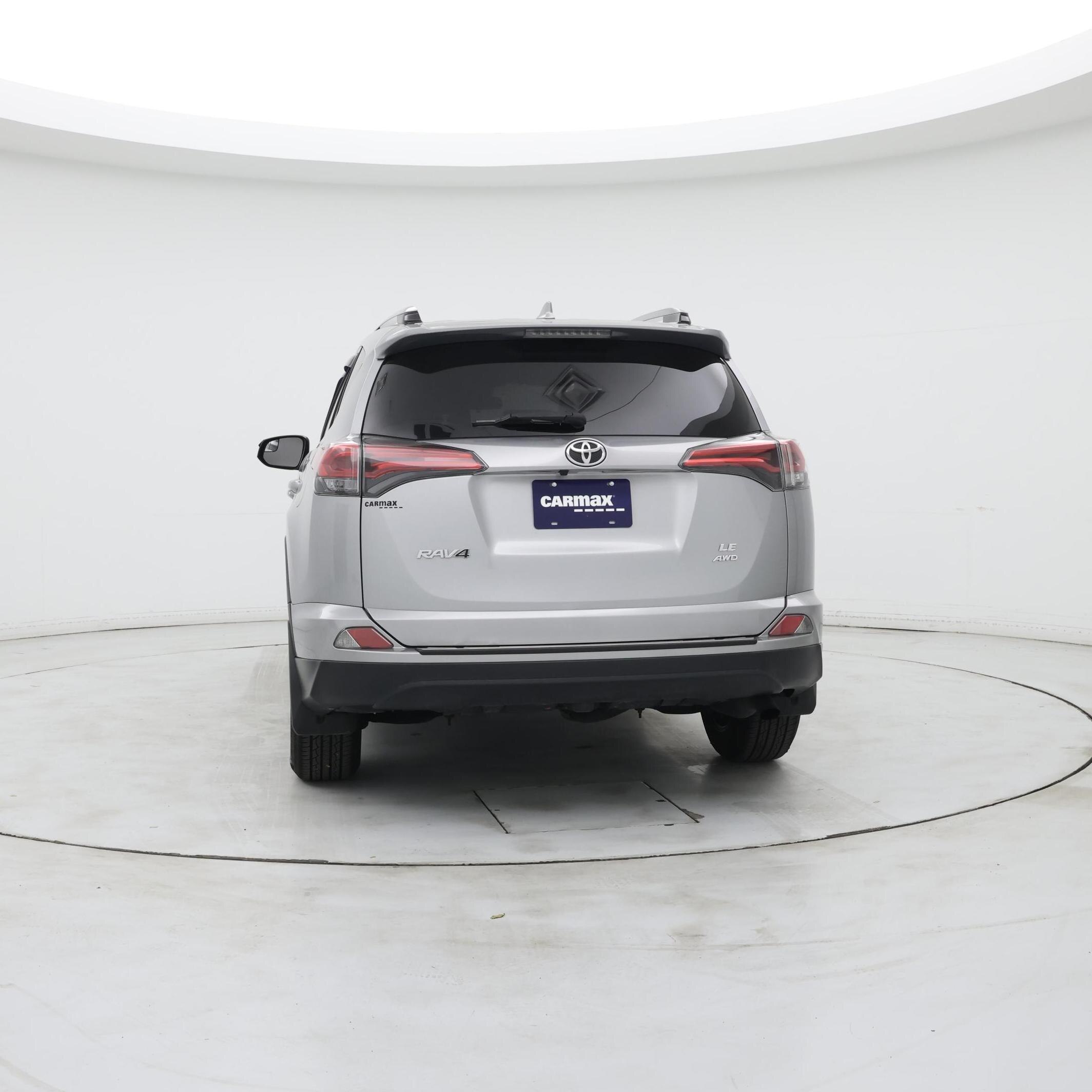 Thumbnail: 2018 Toyota RAV4 - 6
